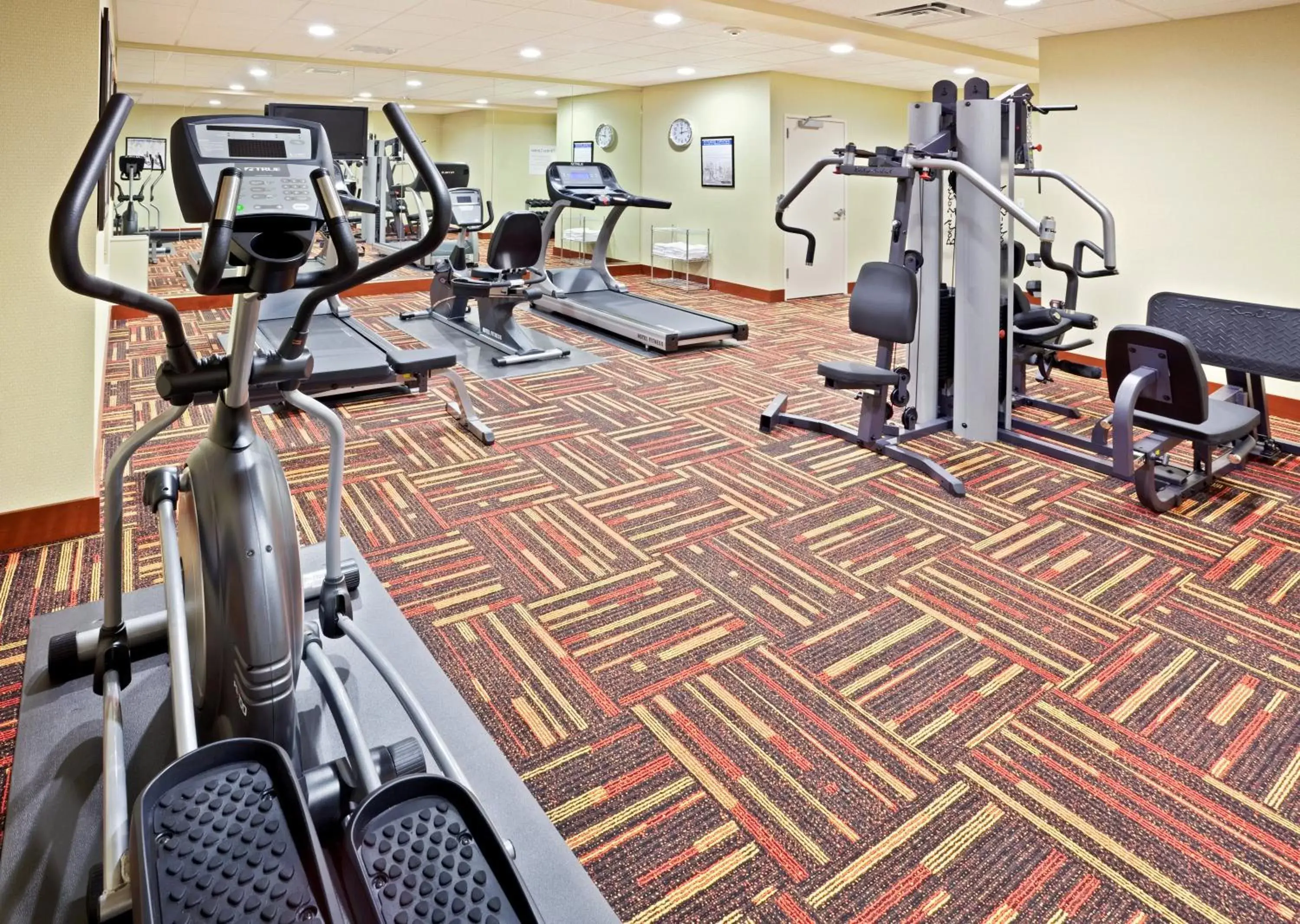 Fitness centre/facilities, Fitness Center/Facilities in Holiday Inn Express Hotel & Suites Chehalis - Centralia, an IHG Hotel