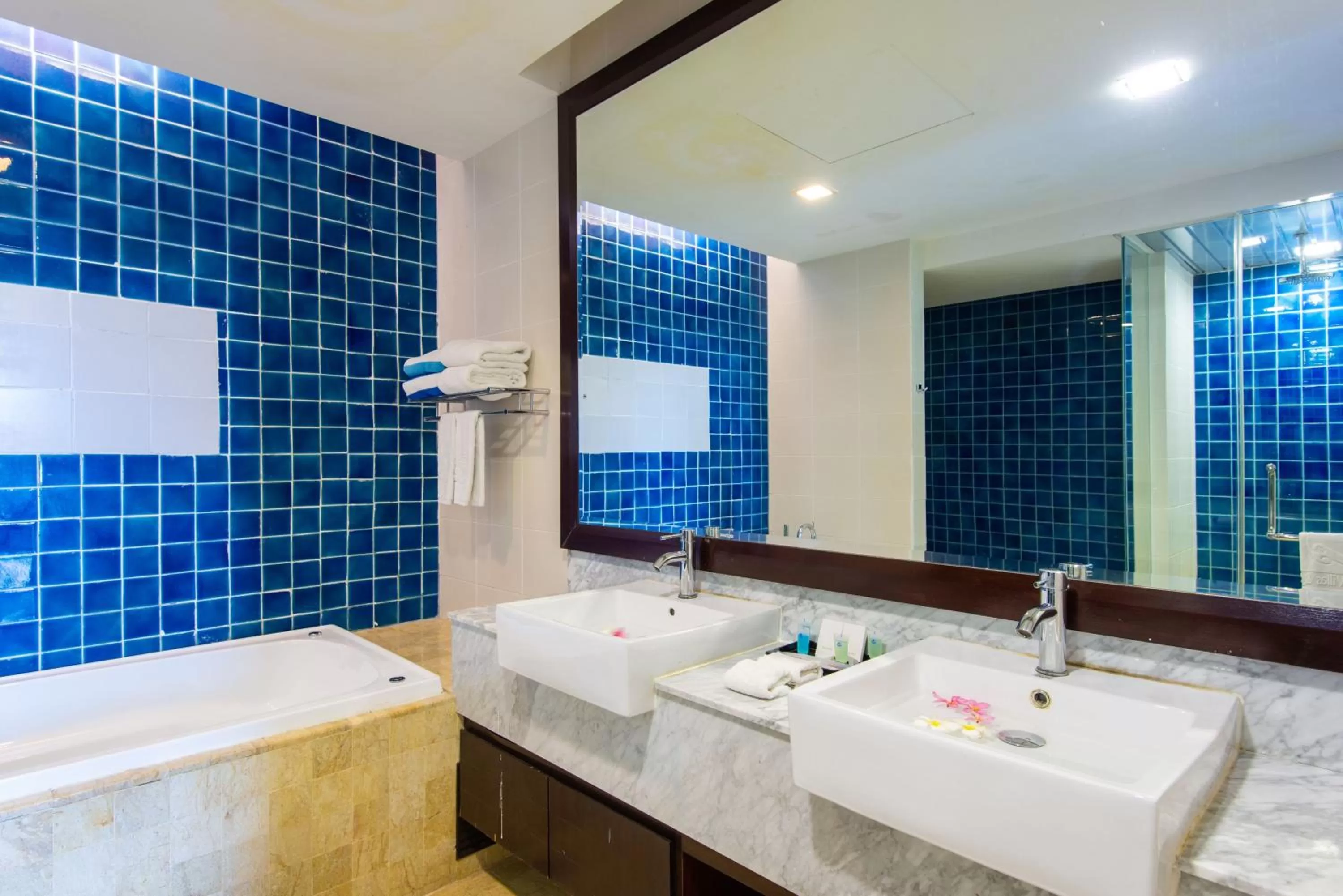 Sabah Beach Villas & Suites