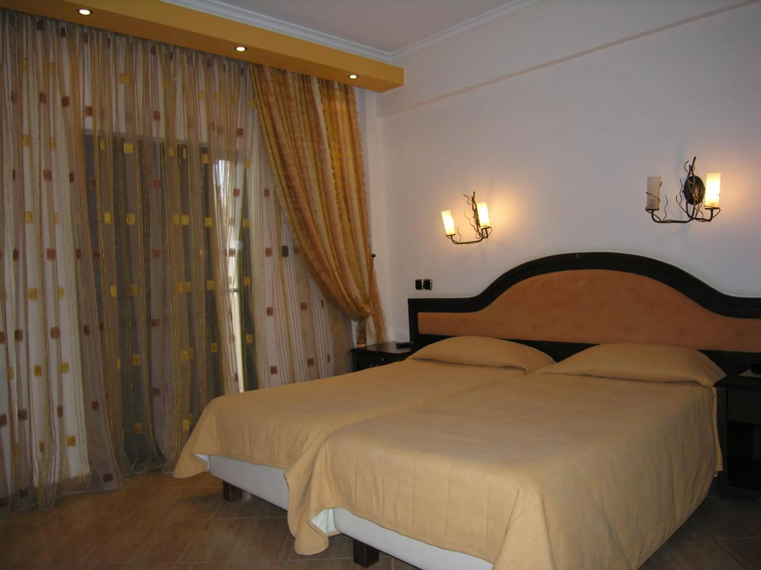 Photo of the whole room, Bed in Filippos