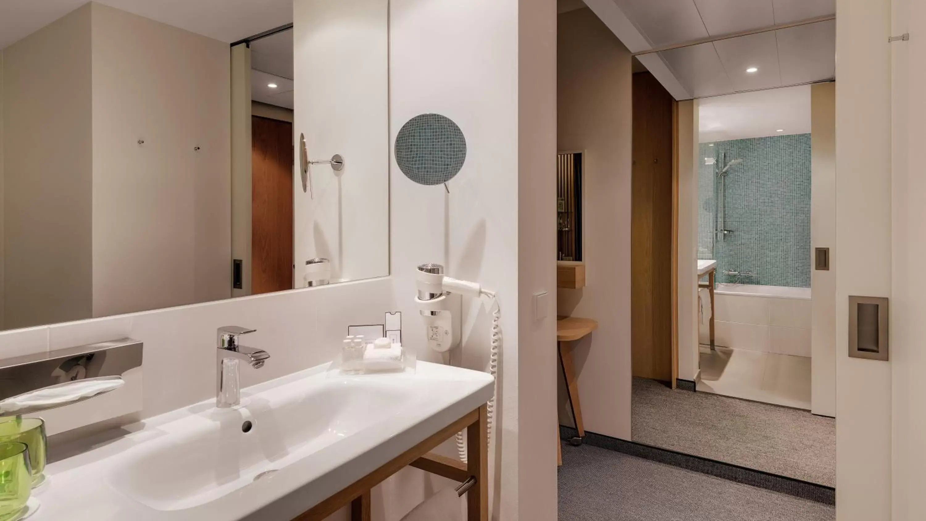 Bathroom in Holiday Inn Frankfurt - Alte Oper, an IHG Hotel