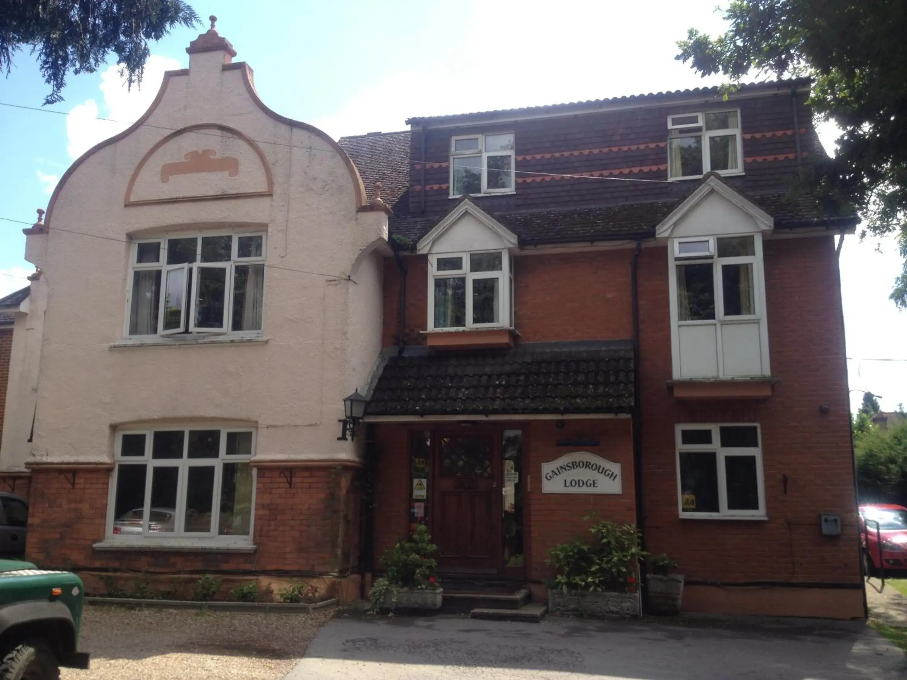 Facade/entrance, Property Building in Gainsborough Lodge