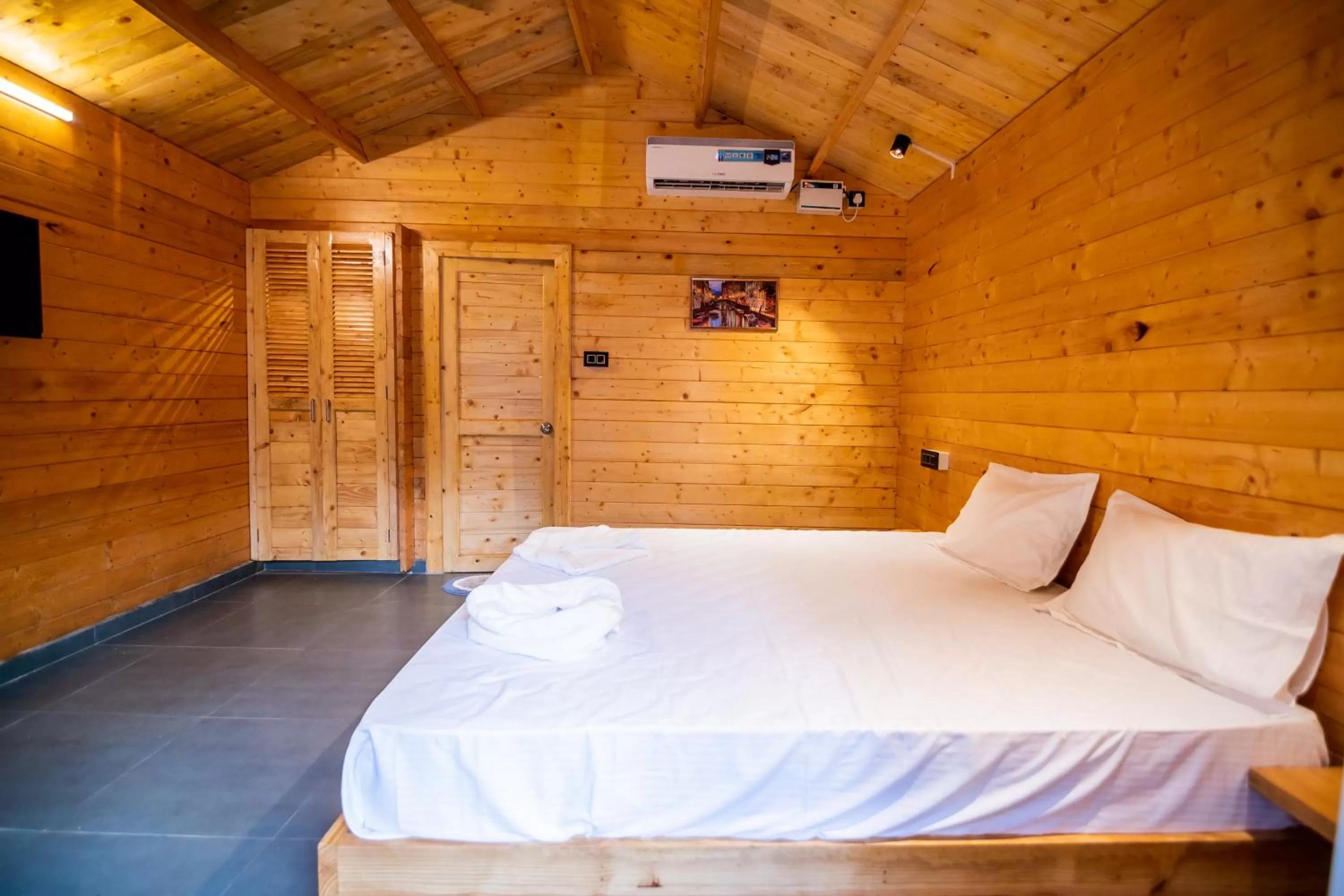 Bedroom, Bed in Tranquill Riverside Luxury Cottages With Bathtub, Candolim