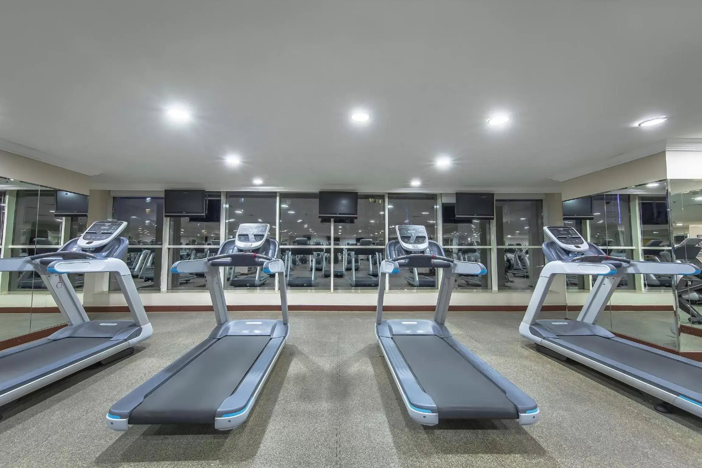 Fitness centre/facilities in Ezdan Hotel West Bay Fitness centre/facilities in Ezdan Hotel West Bay