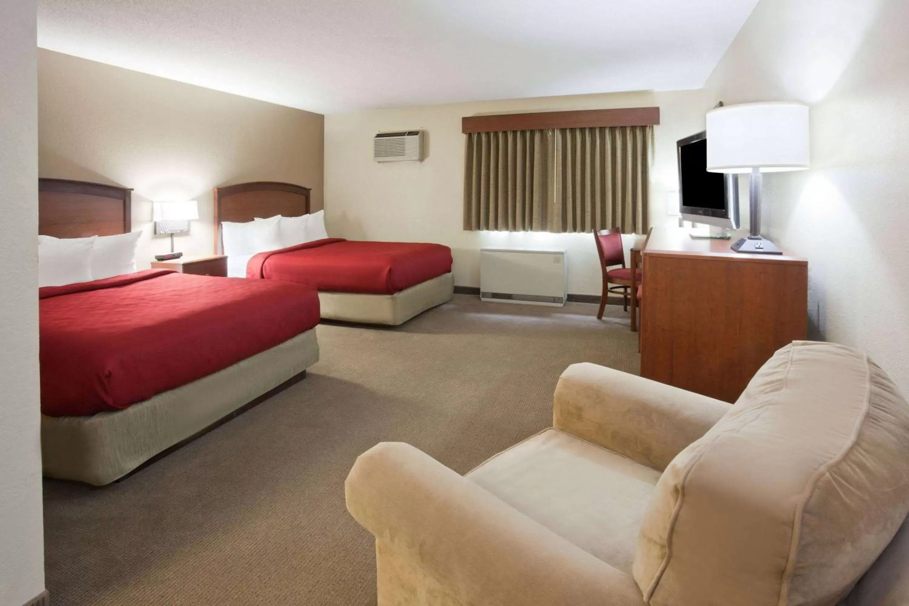 Photo of the whole room in AmericInn by Wyndham Roseau