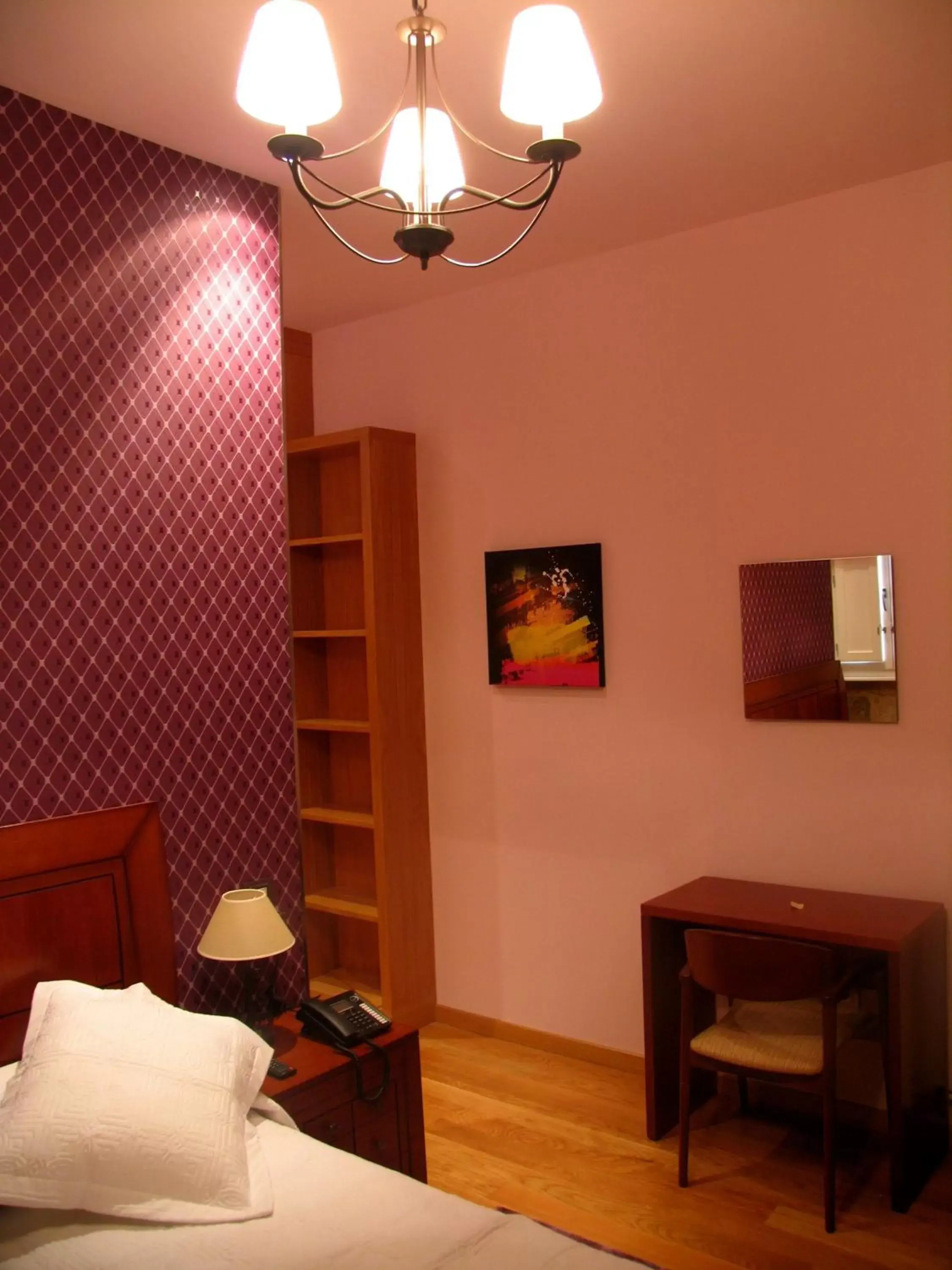 Photo of the whole room, TV/Entertainment Center in Hotel Casa de Caldelas
