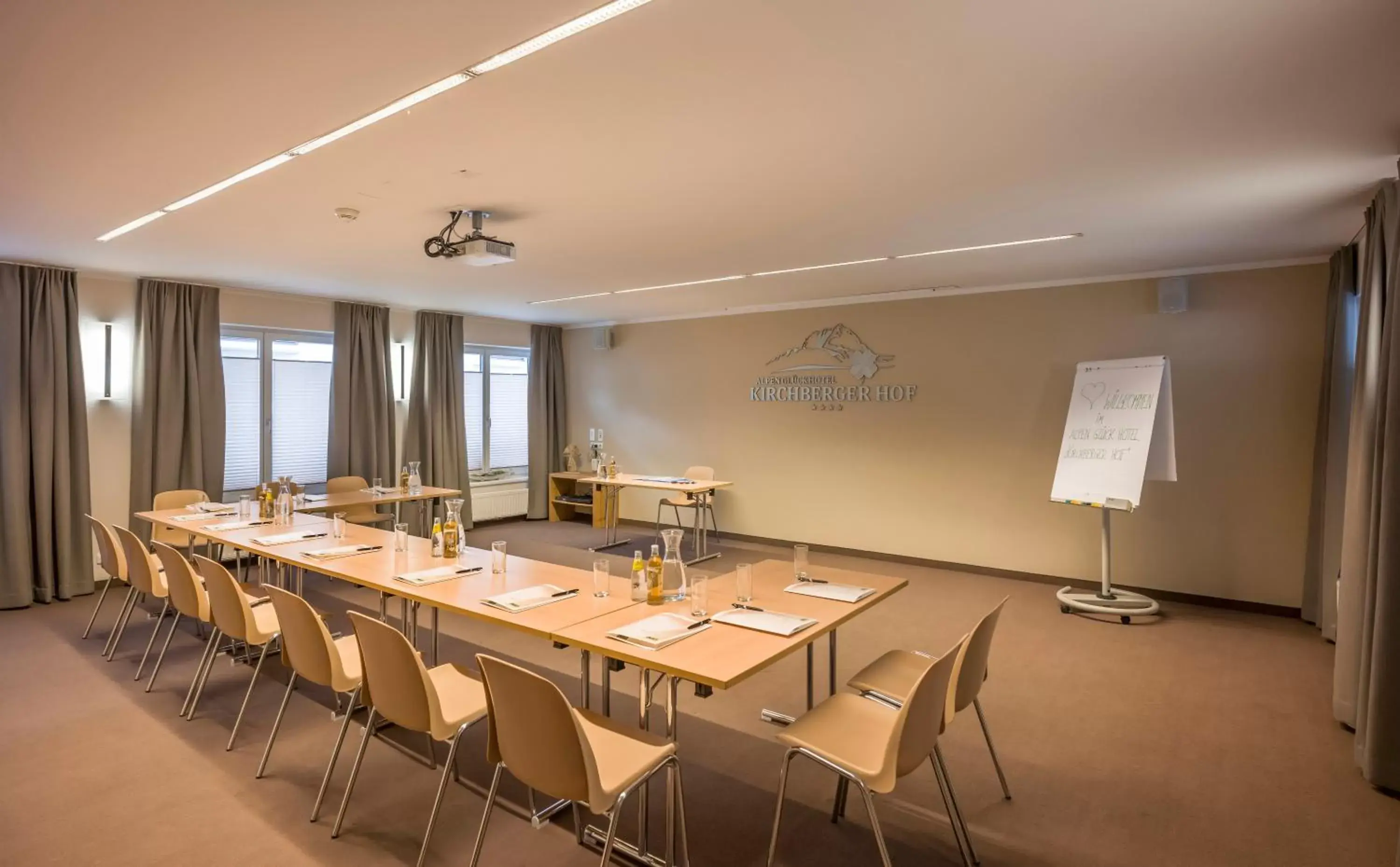 Meeting/conference room in Alpen Glück Hotel Kirchberger Hof