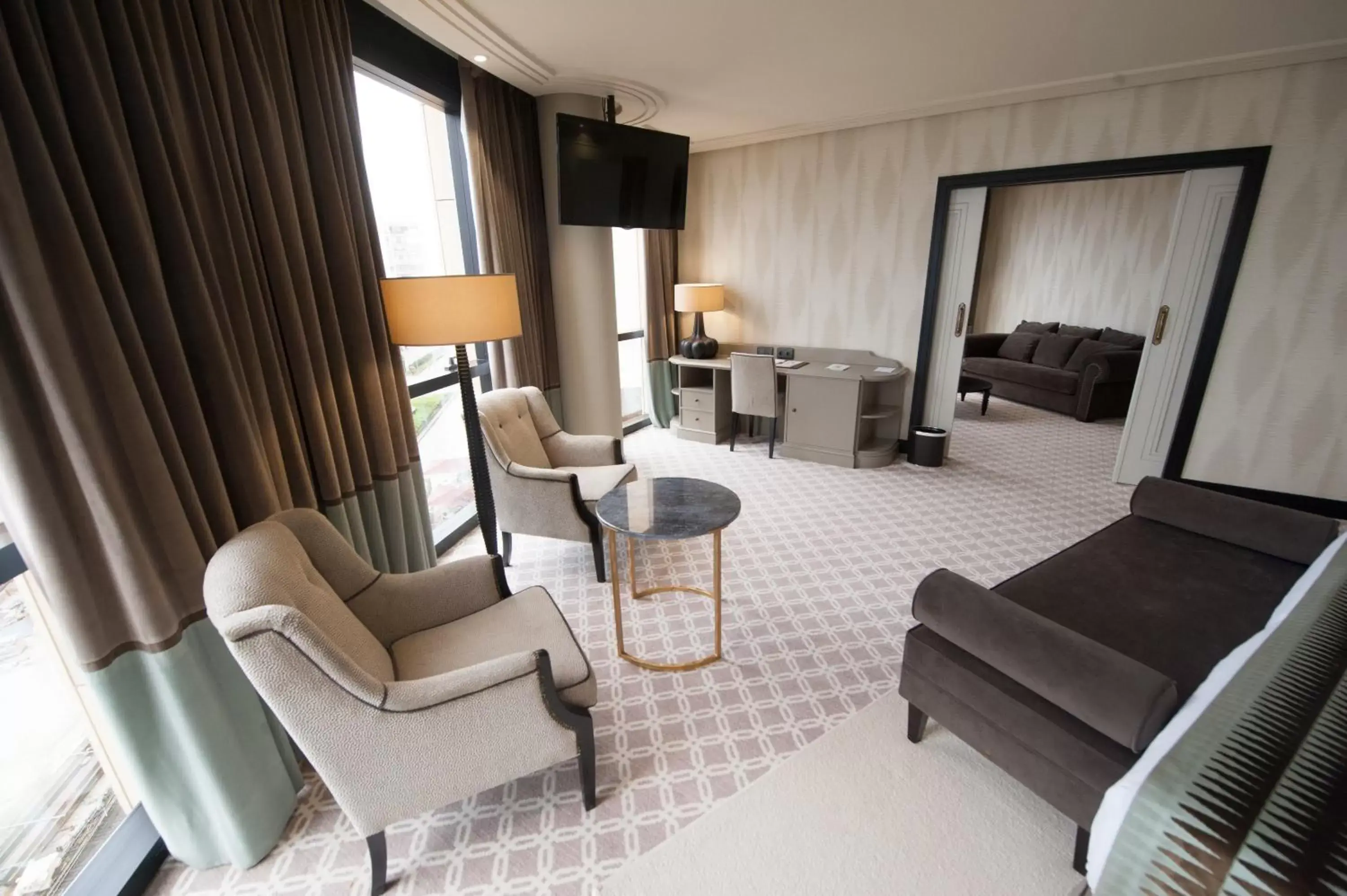 Bedroom, Seating Area in Hotel Bahía