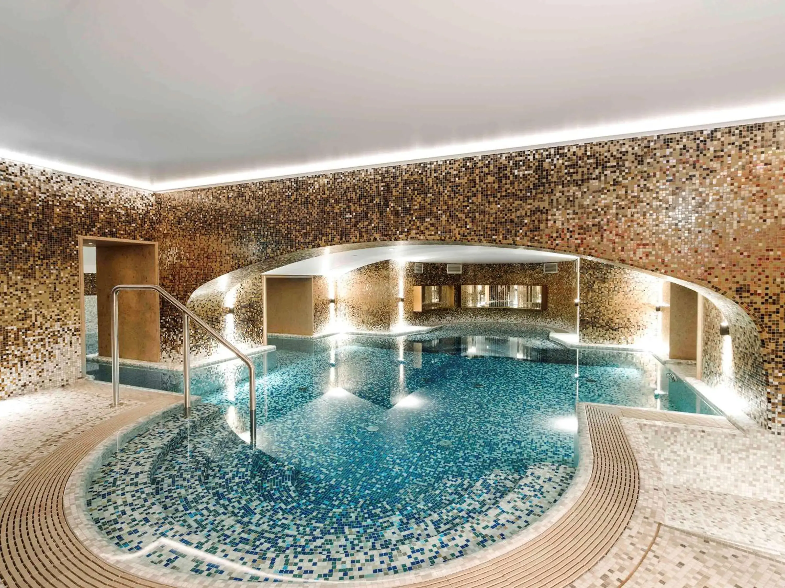 Property building, Swimming Pool in Raffles Europejski Warsaw