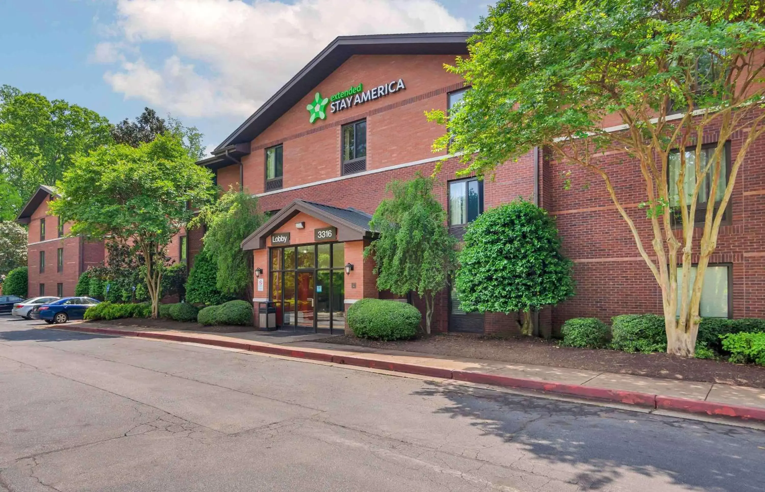 Property Building in Extended Stay America Suites - Atlanta - Kennesaw Chastain Rd