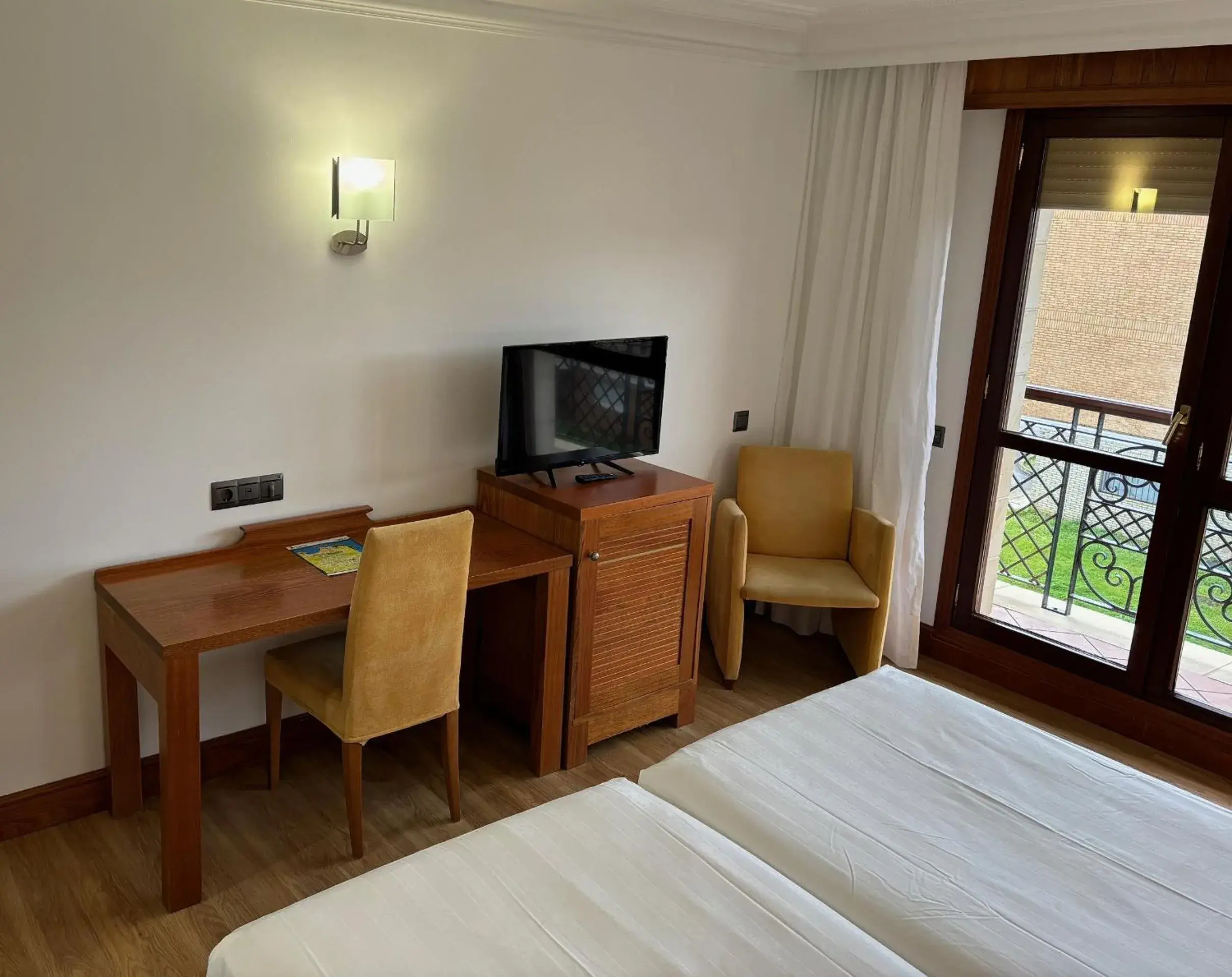 Photo of the whole room, TV/Entertainment Center in Gran Hotel Liber & Spa Playa Golf