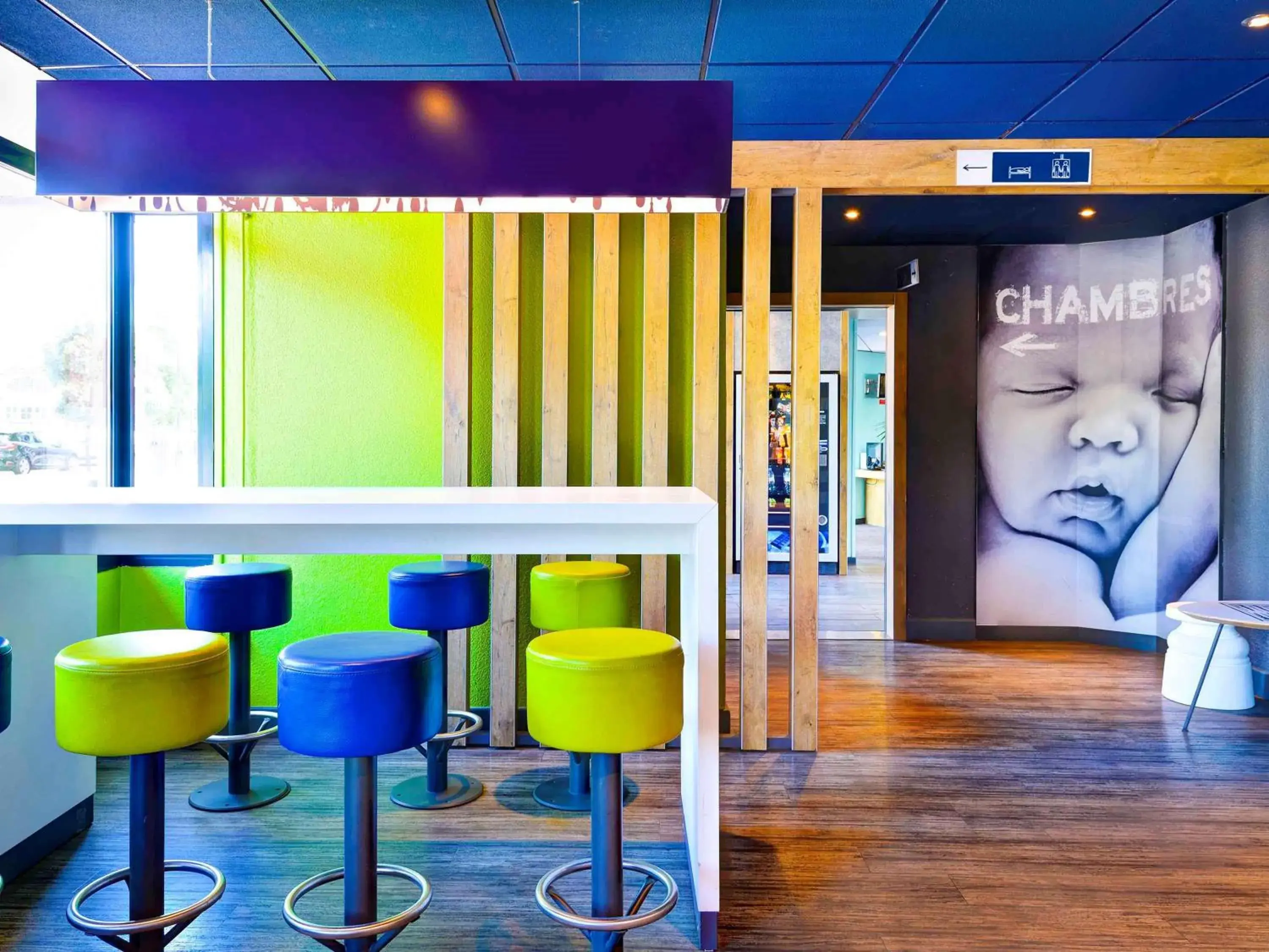 Restaurant/places to eat in Ibis Budget Orly Chevilly Tram 7