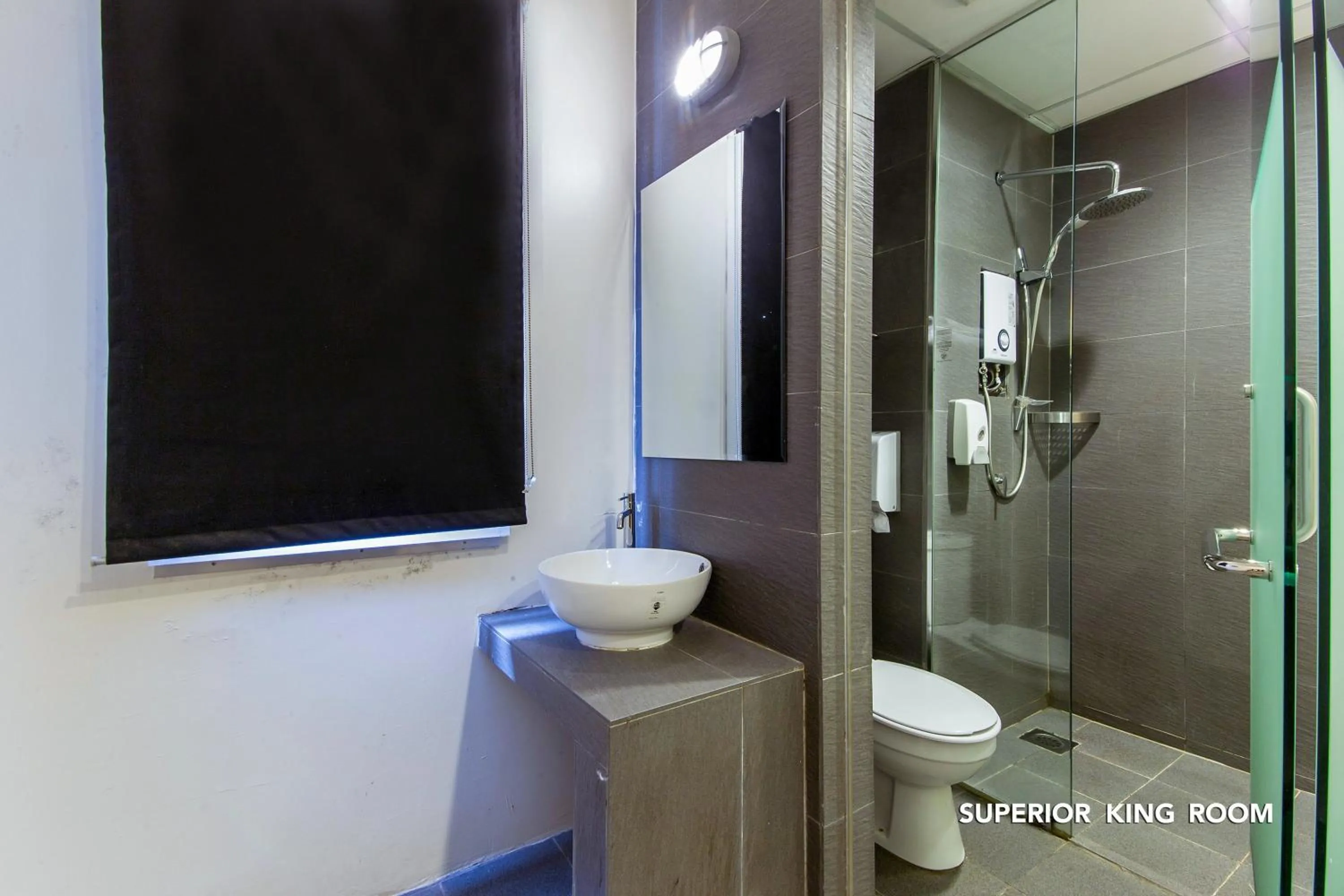 Bathroom in Ceria Hotel