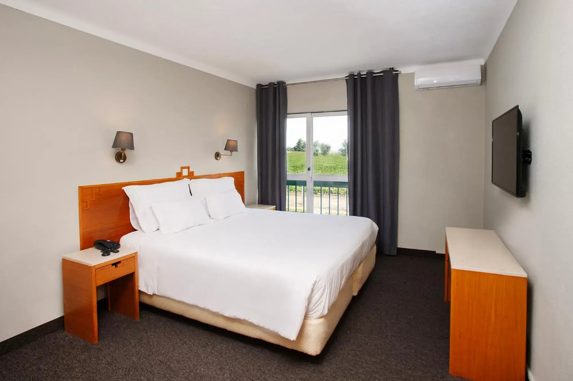 Bedroom in Estremoz Hotel