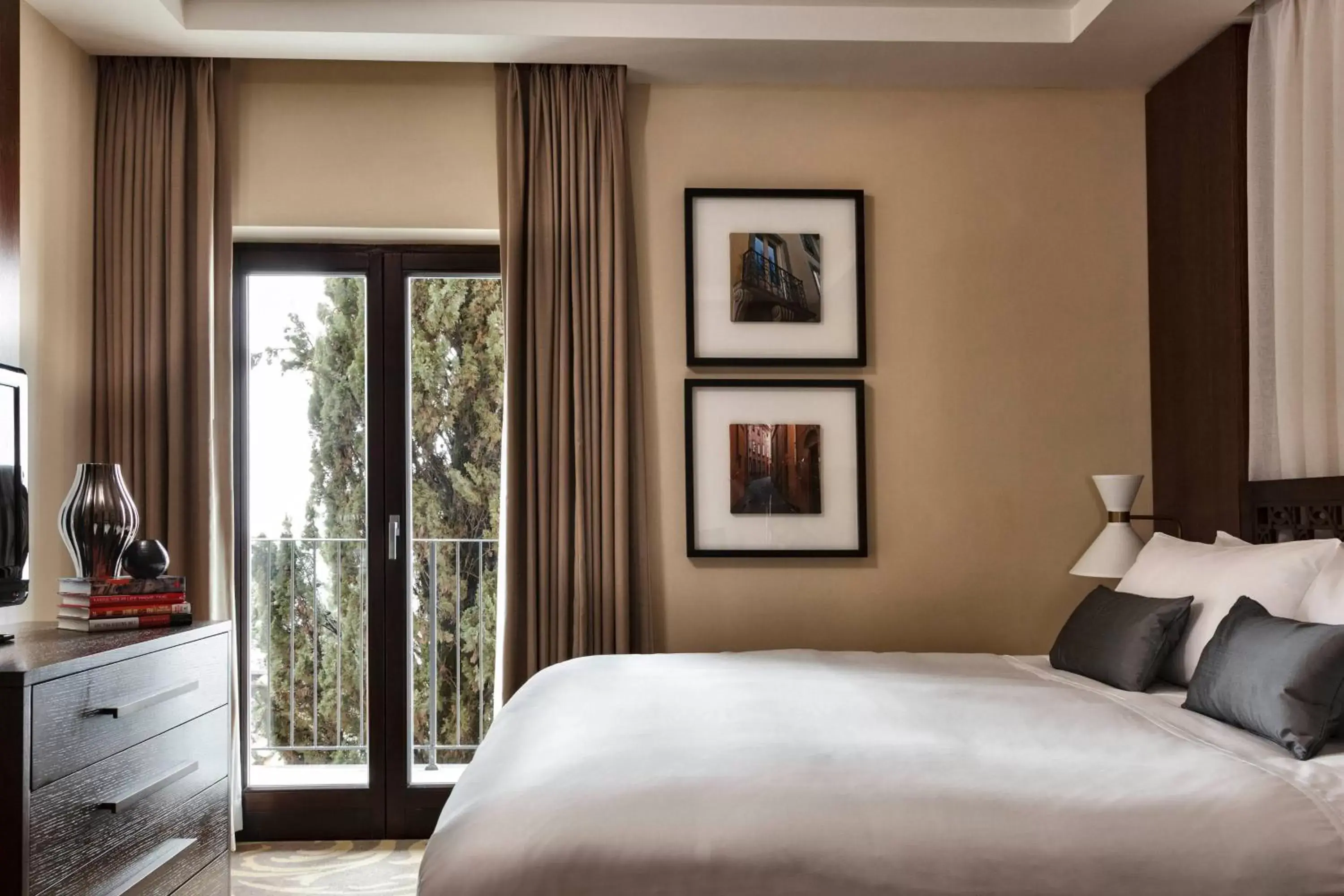Bedroom, Bed in Renaissance Tuscany Il Ciocco Resort & Spa