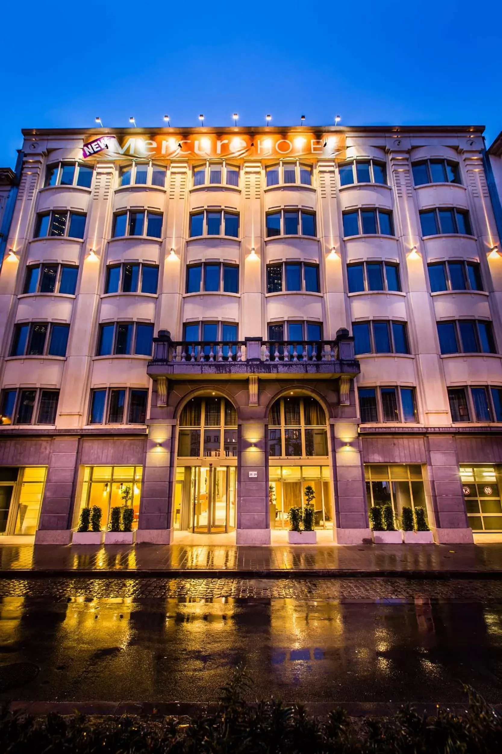 Facade/entrance, Property Building in Mercure Hotel Brussels Centre Midi