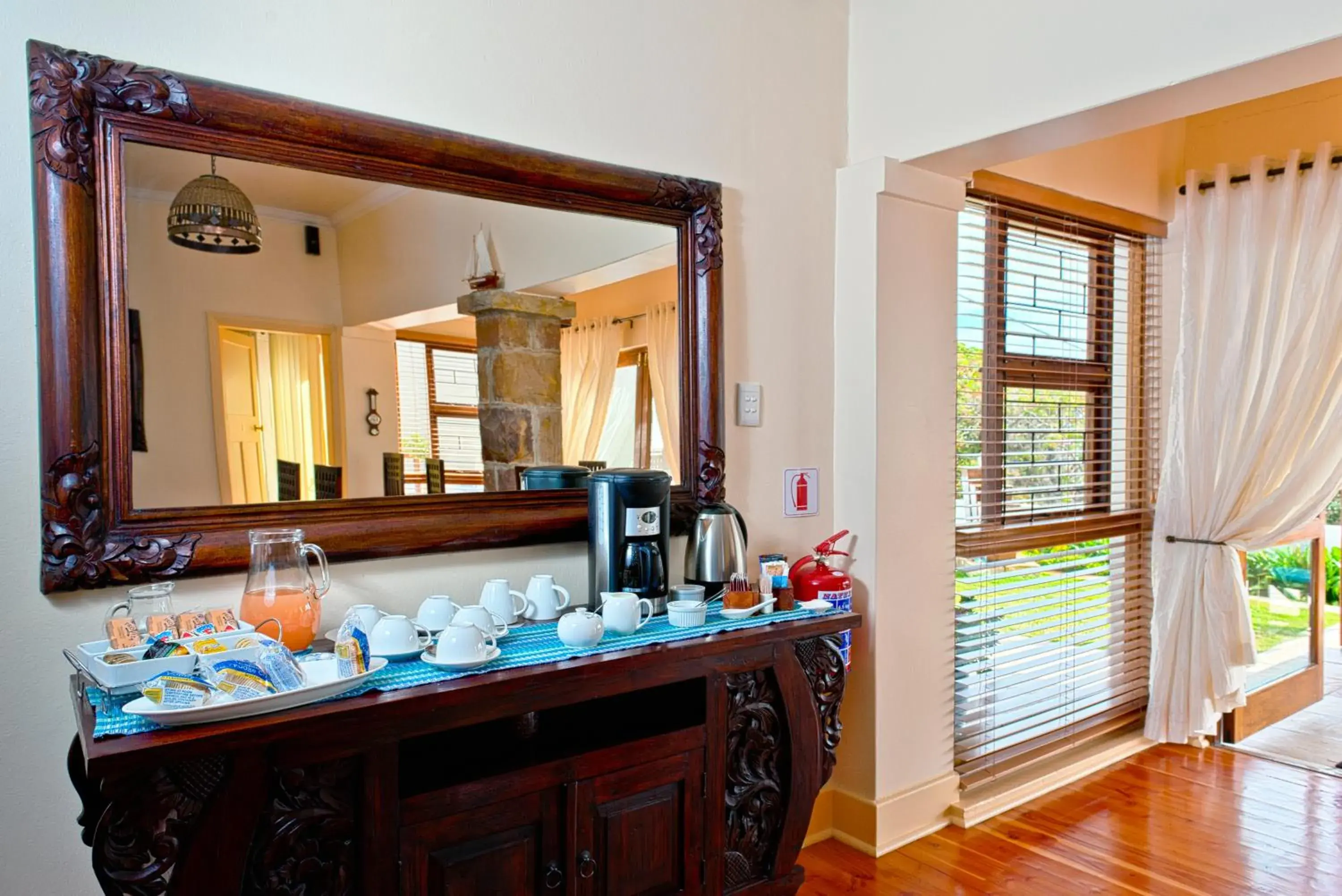 Coffee/tea facilities in Aquamarine Guest House