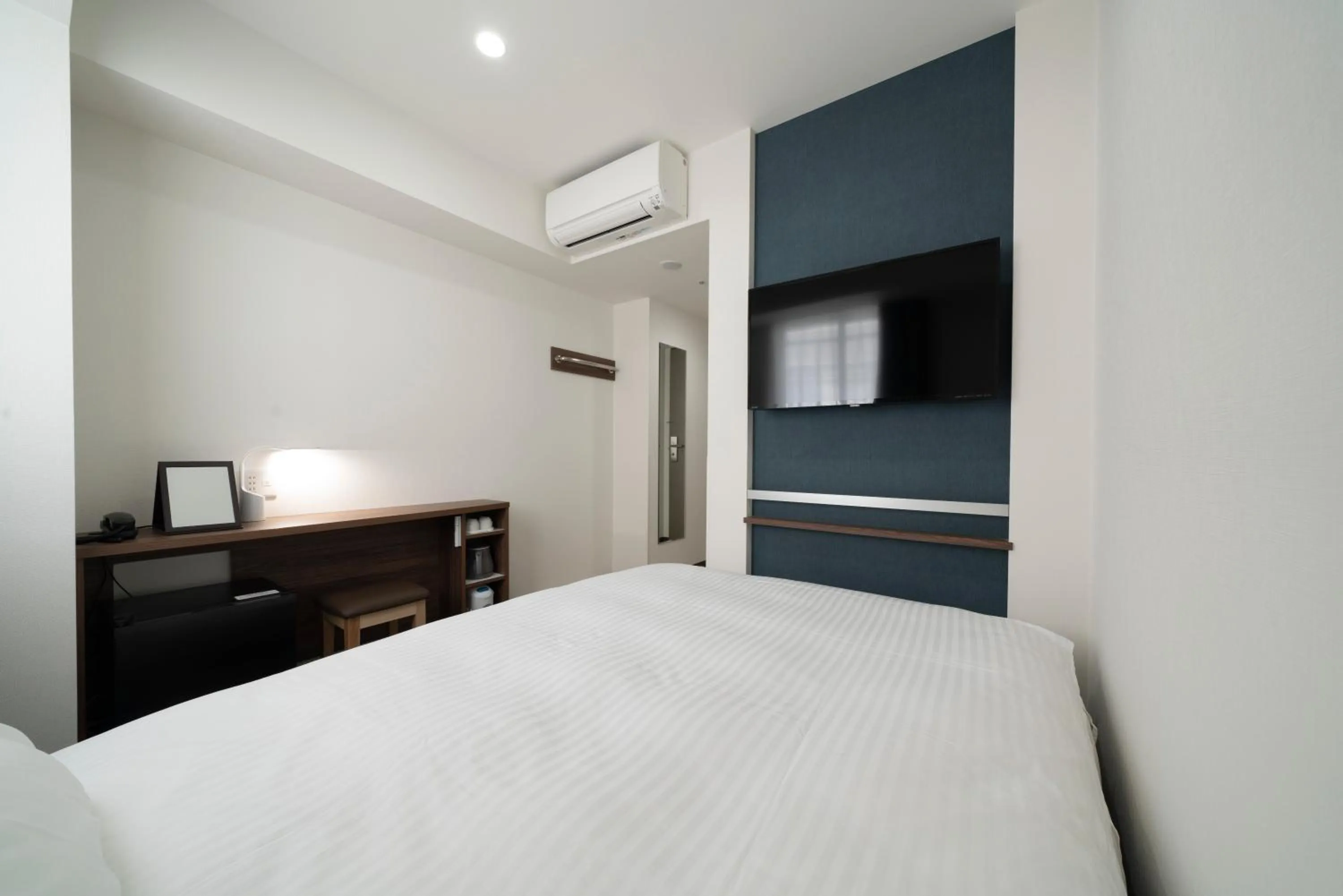 Photo of the whole room, Bed in washingtonR&B Hotel Sendai Higashiguchi