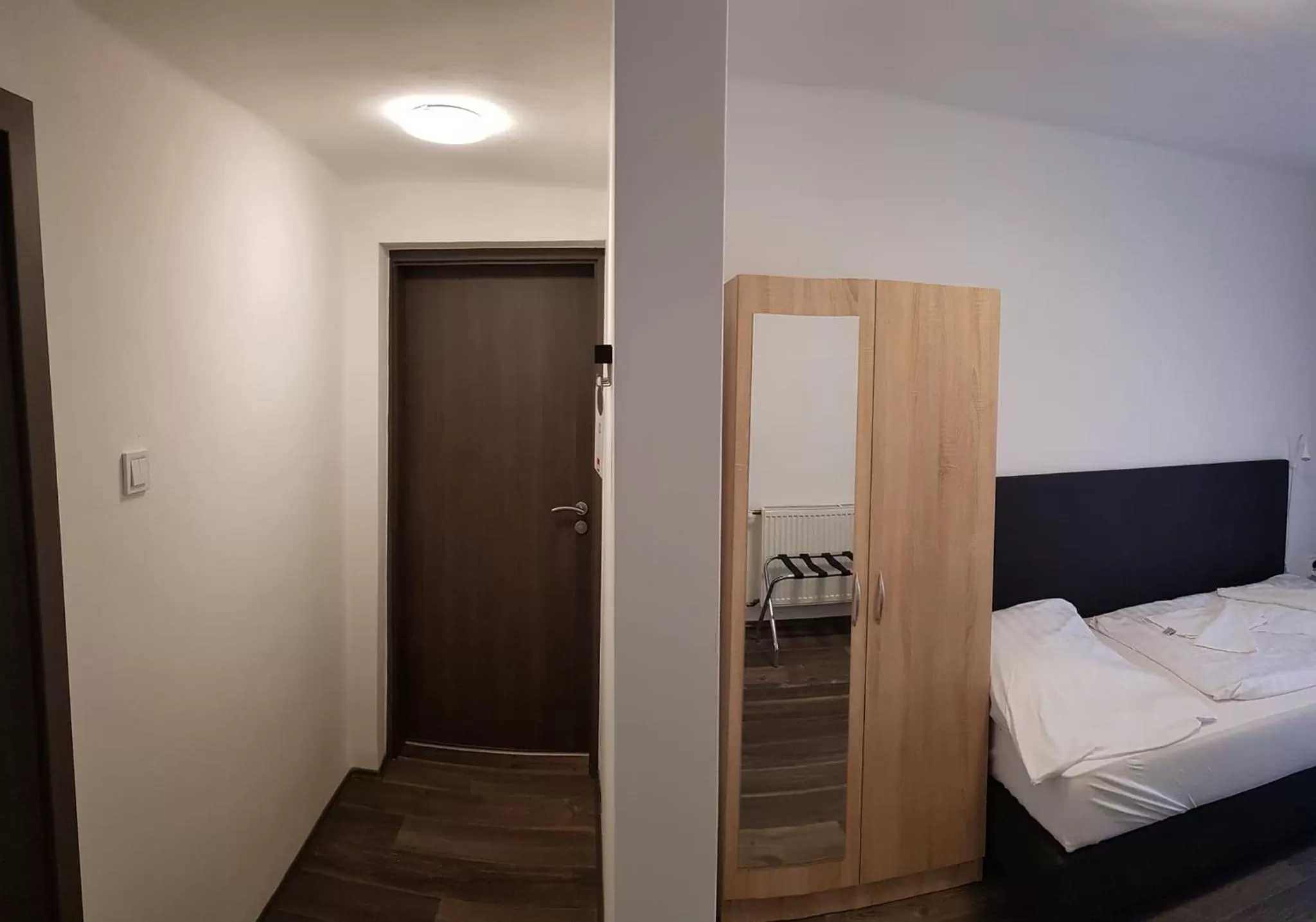 Bathroom in HBH Bajor Sörház, Étterem és Panzió