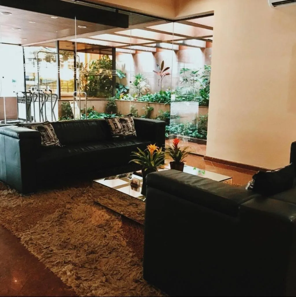 Seating area in London Class Hotéis