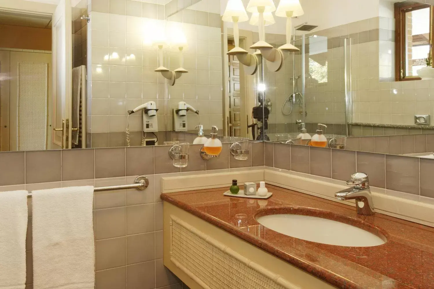 Bathroom in Serravalle Golf Hotel