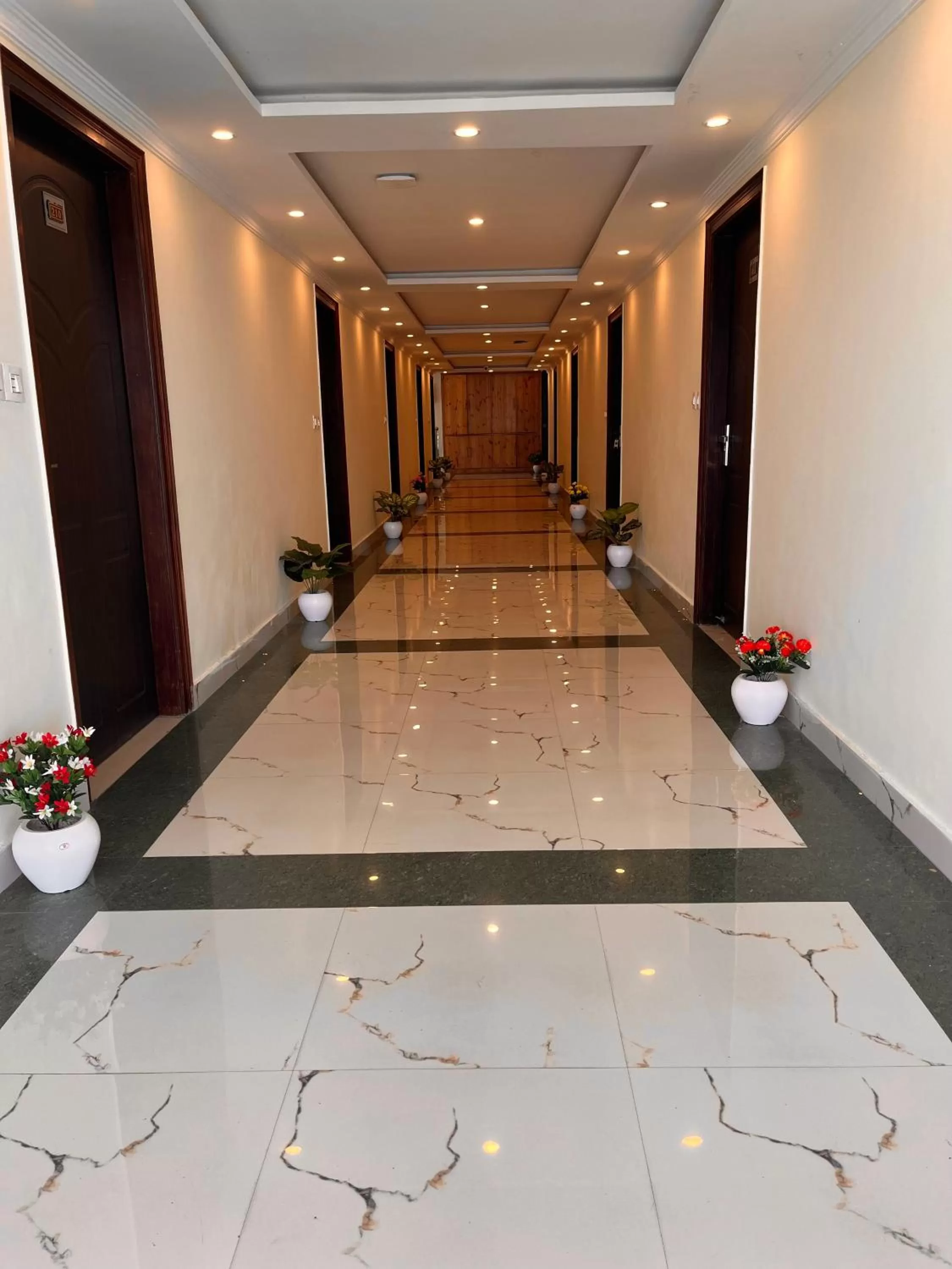 The Kempty Fall Resort, Mussoorie