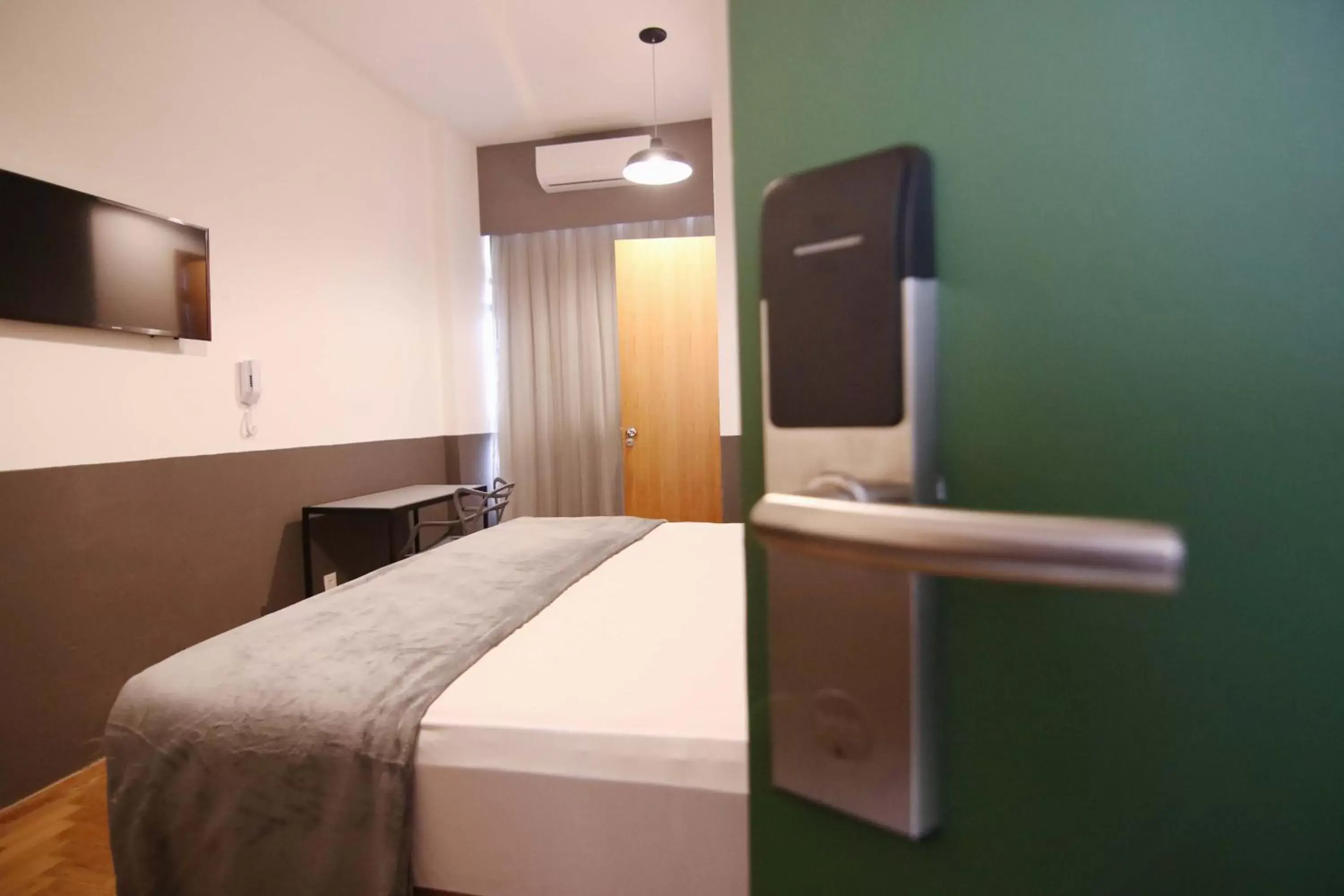 Photo of the whole room, Bed in Samba Belo Horizonte Vintage Photo of the whole room, Bed in Samba Belo Horizonte Vintage