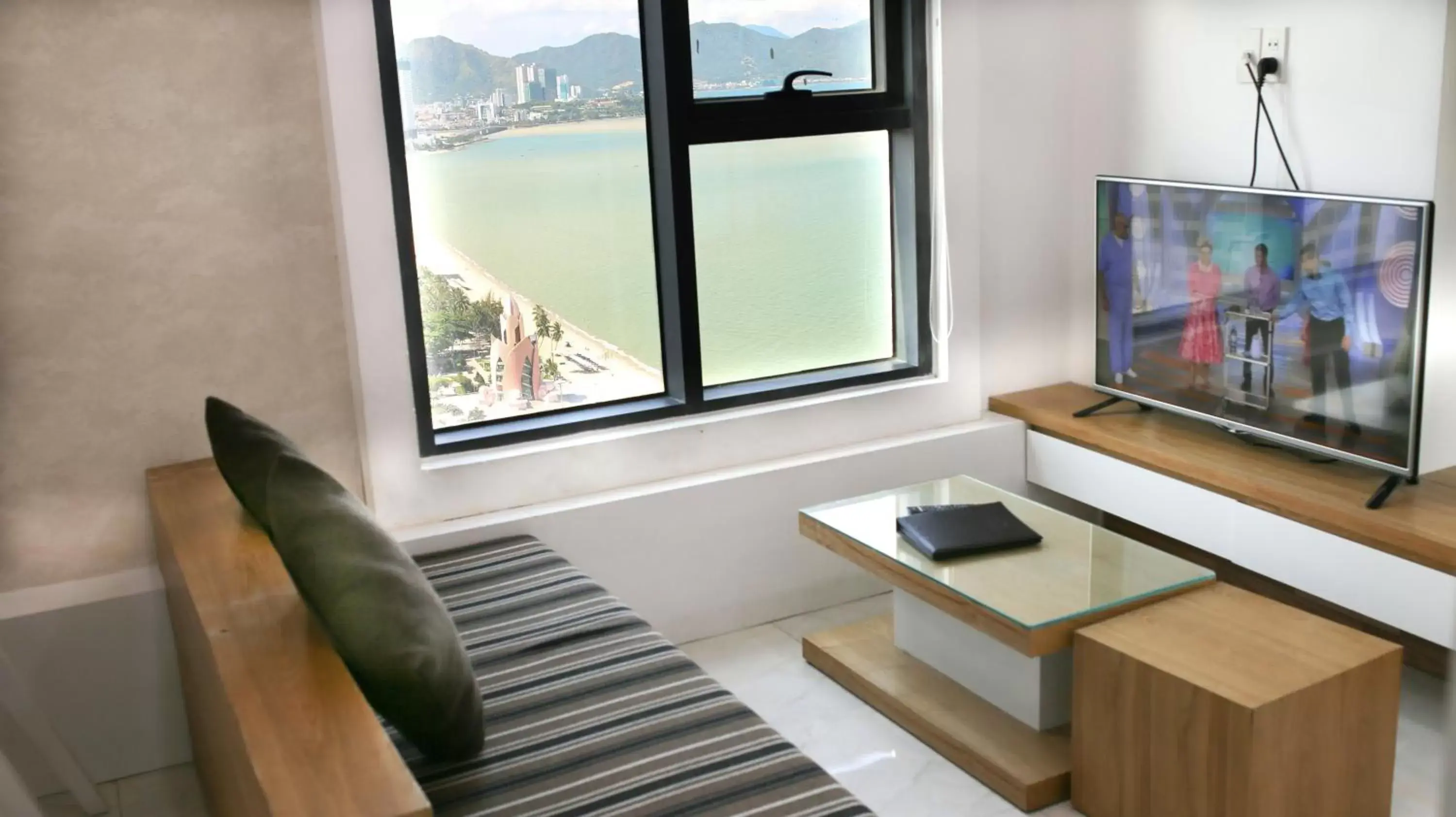 TV and multimedia, TV/Entertainment Center in Gold Ocean Apartment