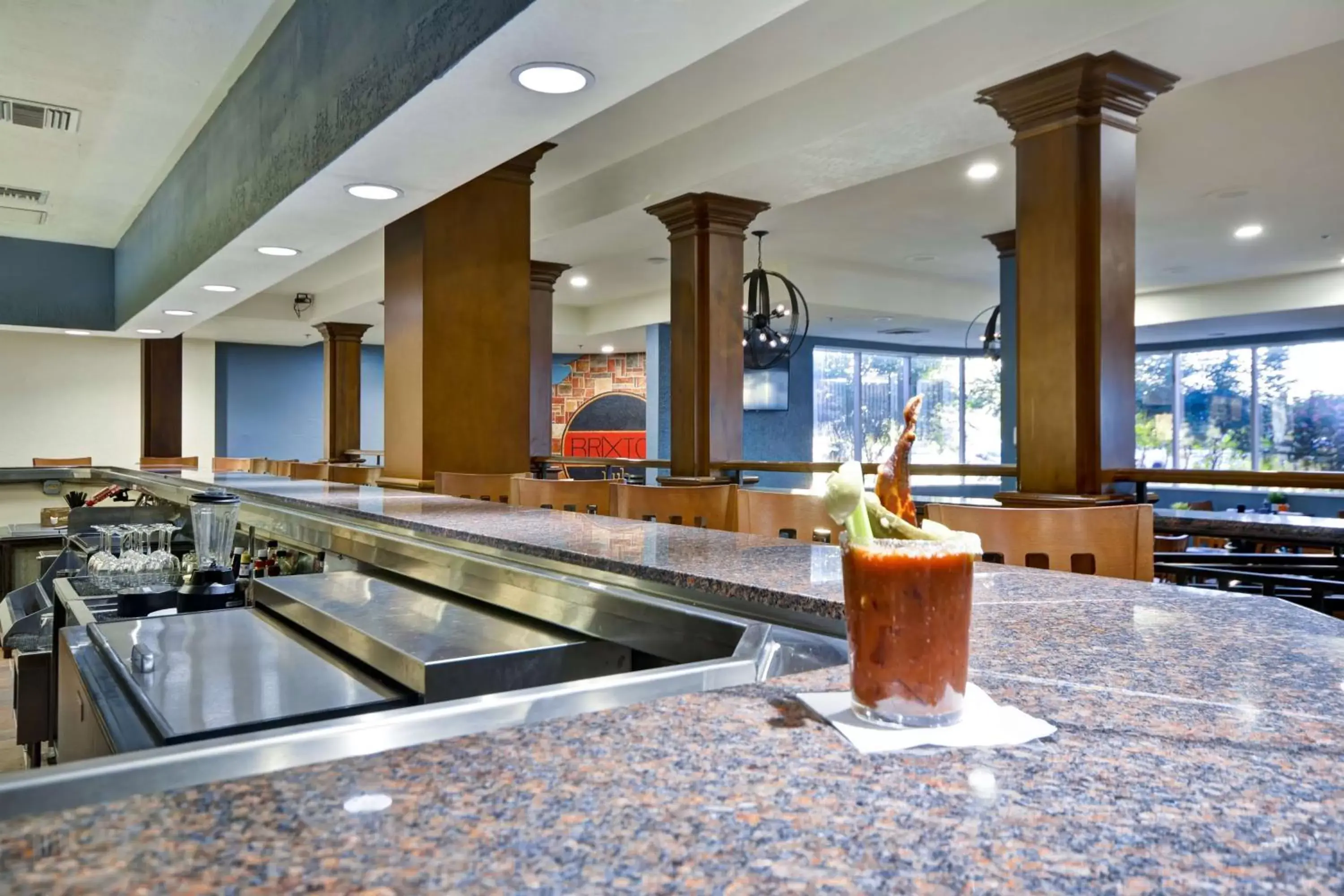 Lounge or bar in DoubleTree by Hilton Phoenix North
