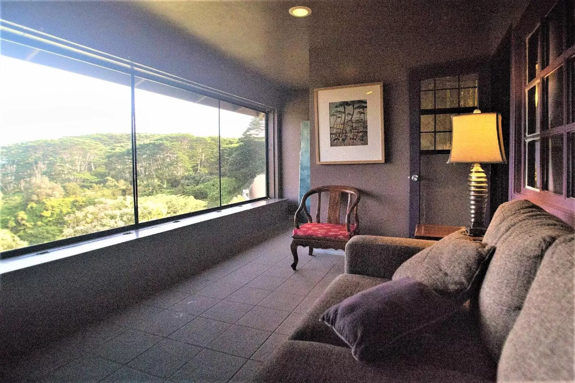 Seating Area in The Inn at Kulaniapia Falls