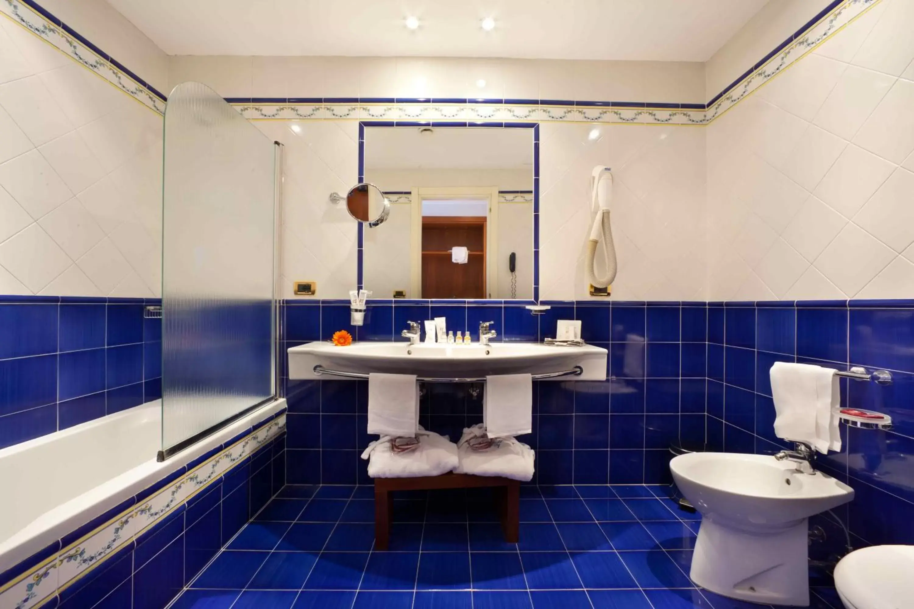 Bathroom in Hotel Continental