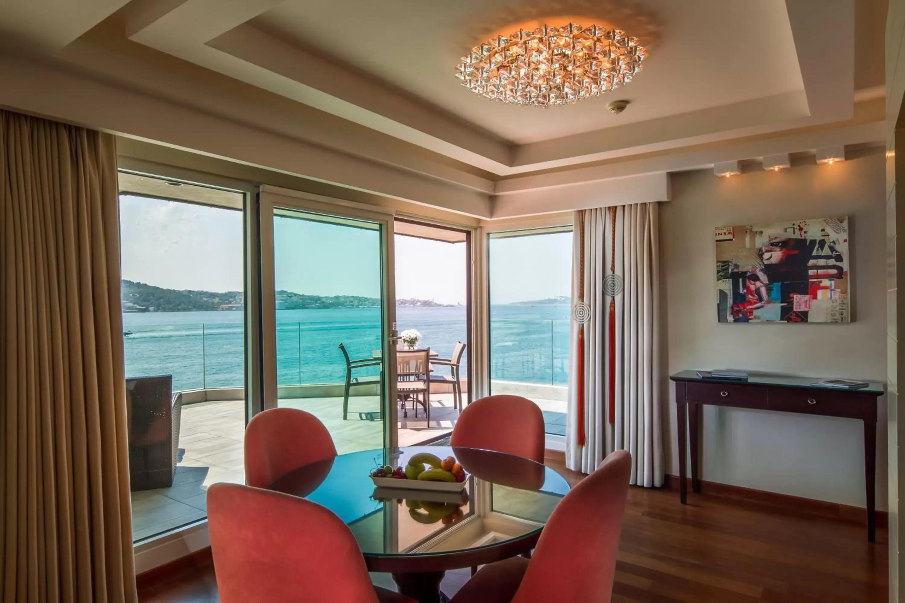 Balcony/Terrace, Seating Area in Radisson Blu Bosphorus Hotel