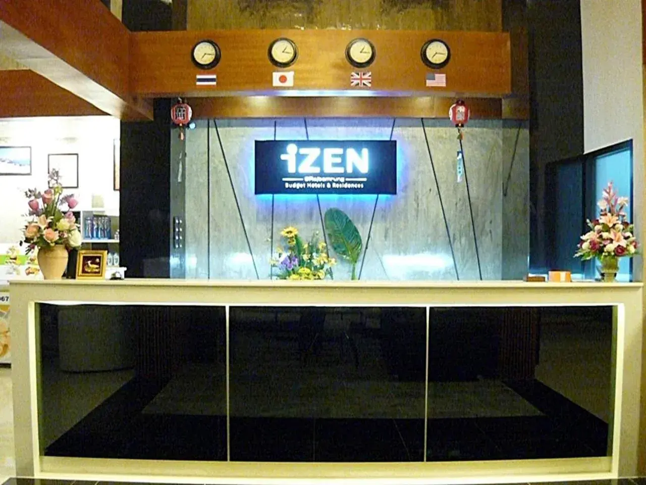 Lobby or reception in Izen Budget Hotel & Residence Lobby or reception in Izen Budget Hotel & Residence