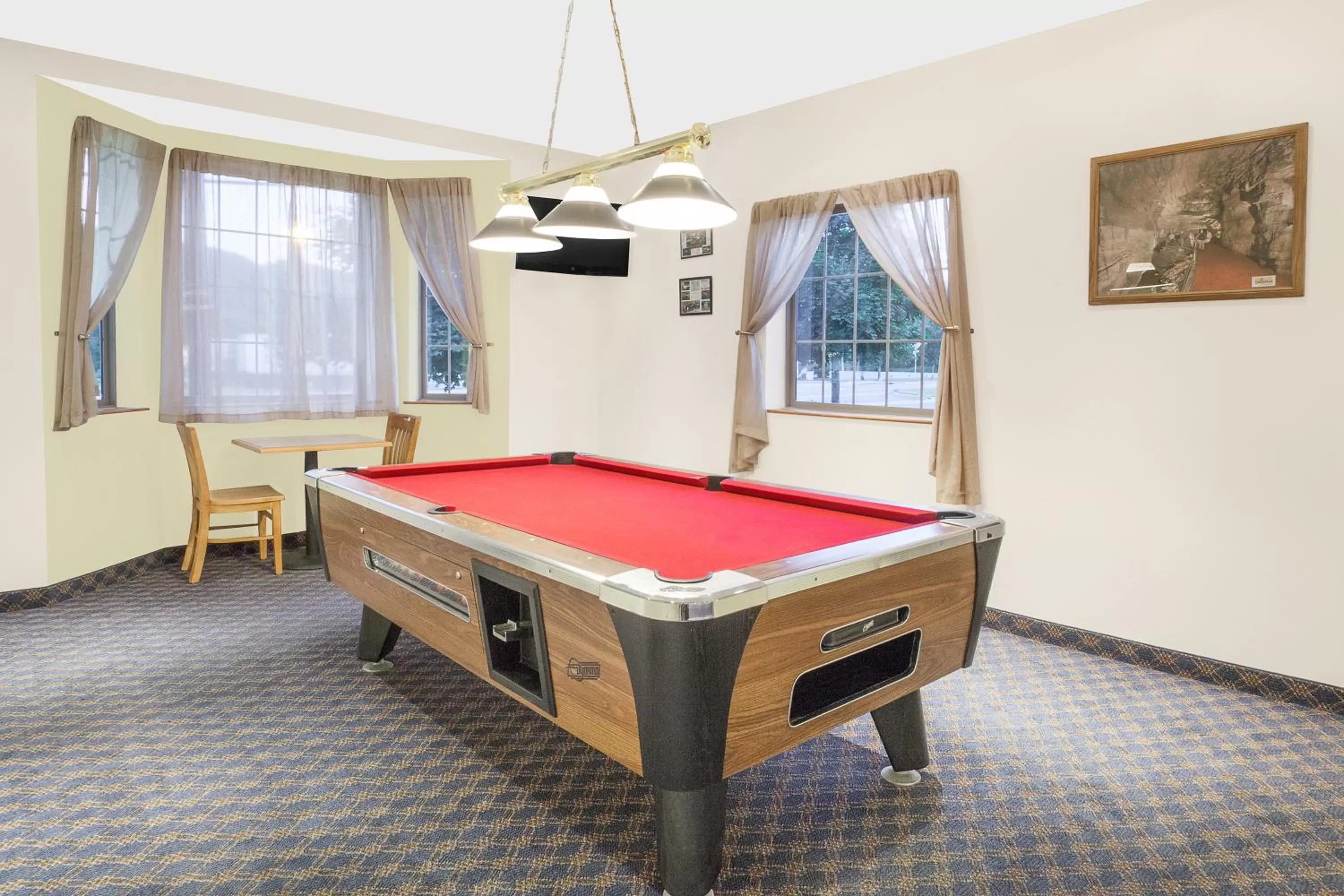 Day in Super 8 by Wyndham Cobleskill NY