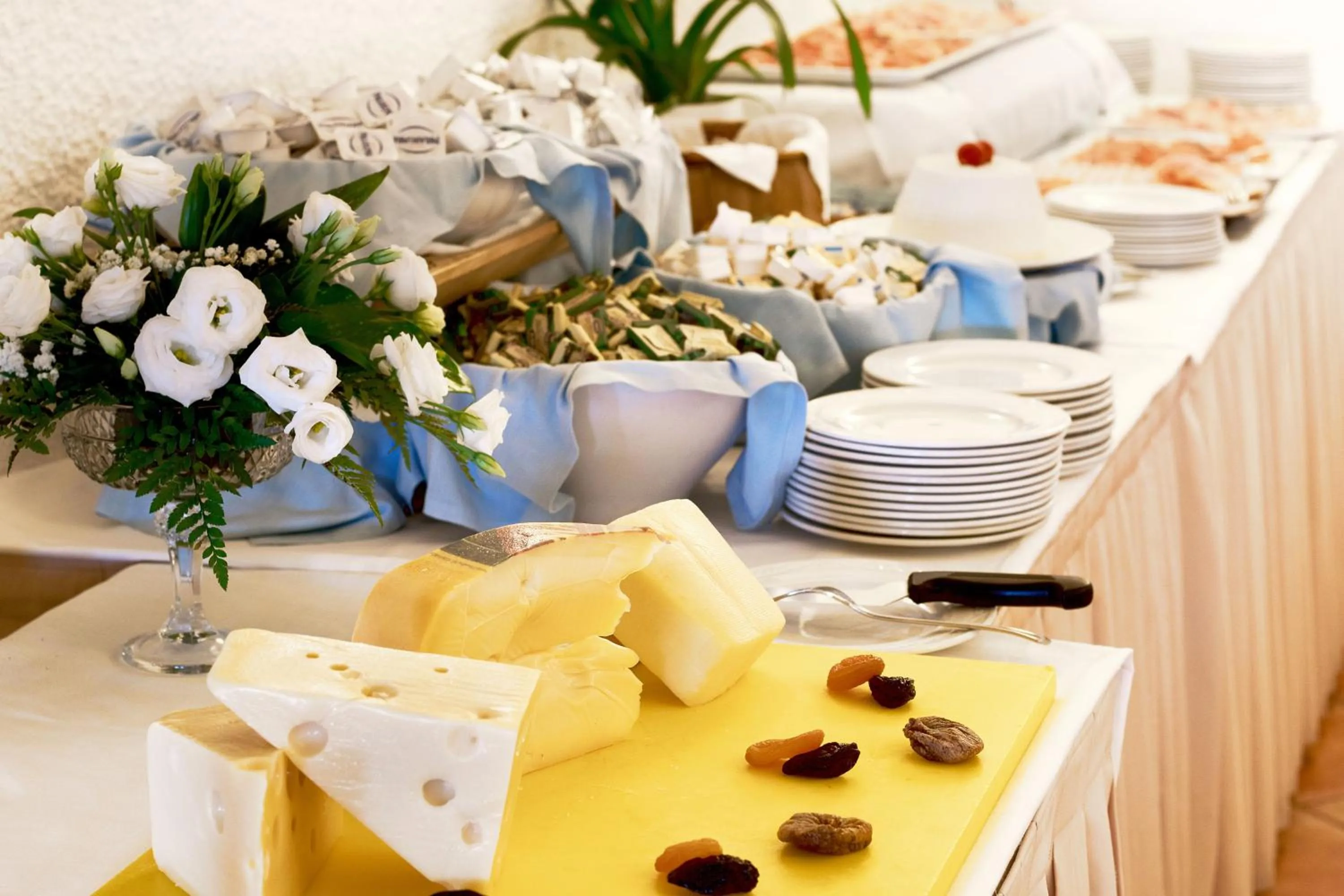 Restaurant/places to eat in COLONNA GRAND HOTEL CAPO TESTA, a Colonna Luxury Beach Hotel, Santa Teresa Sardegna