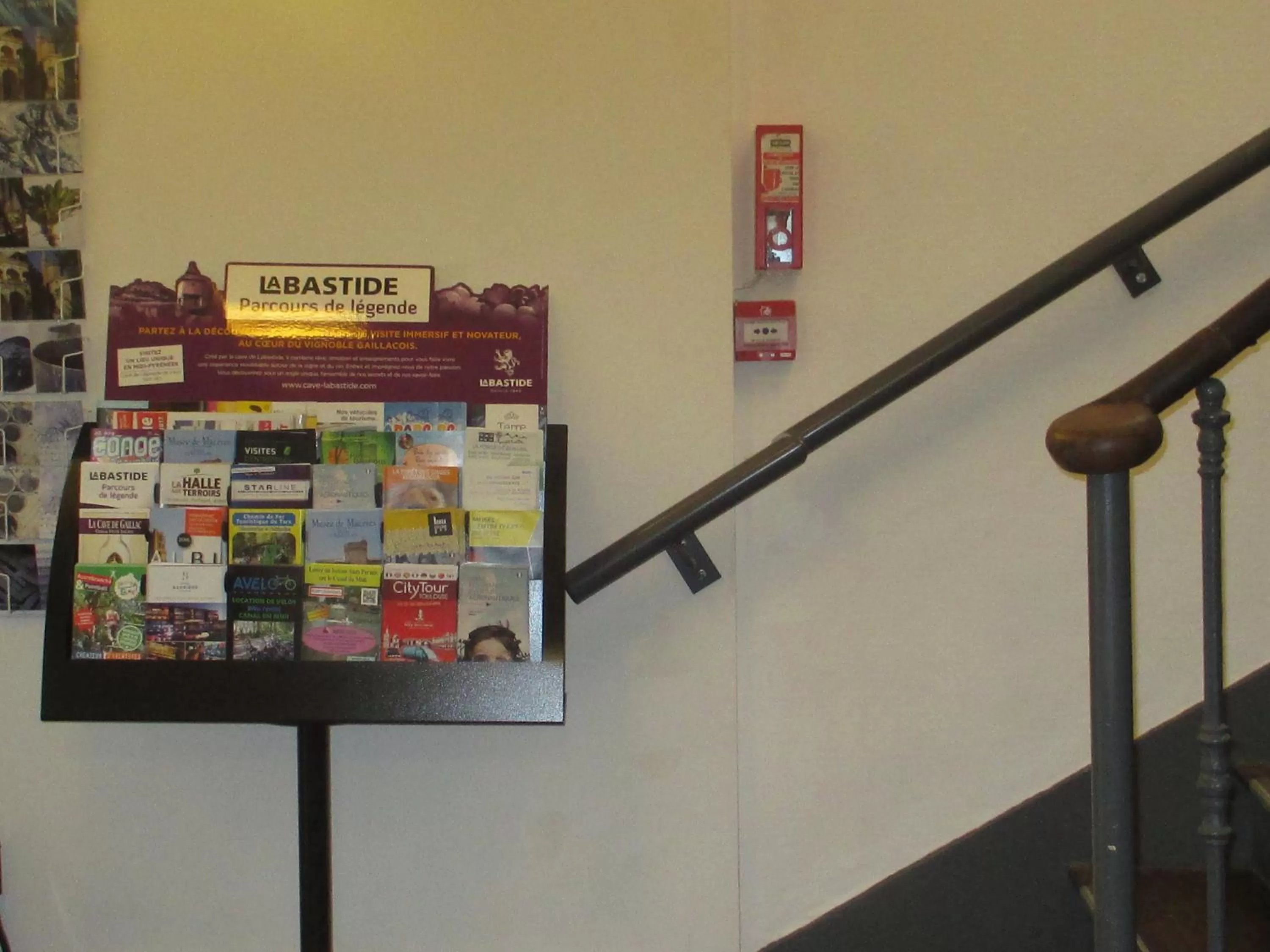 Decorative detail in Hôtel le Pastel