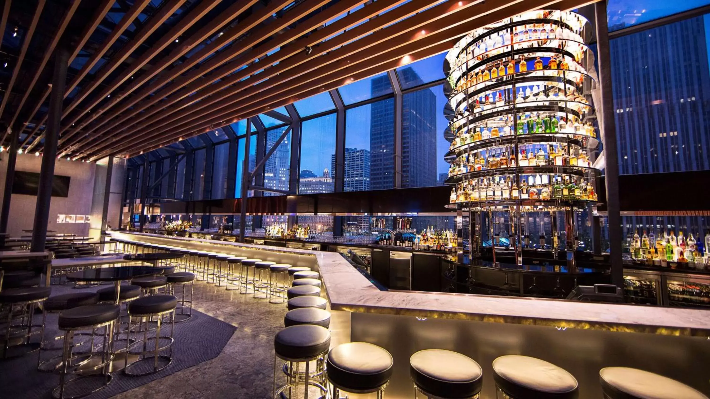 Lounge or bar in Hyatt Regency Chicago