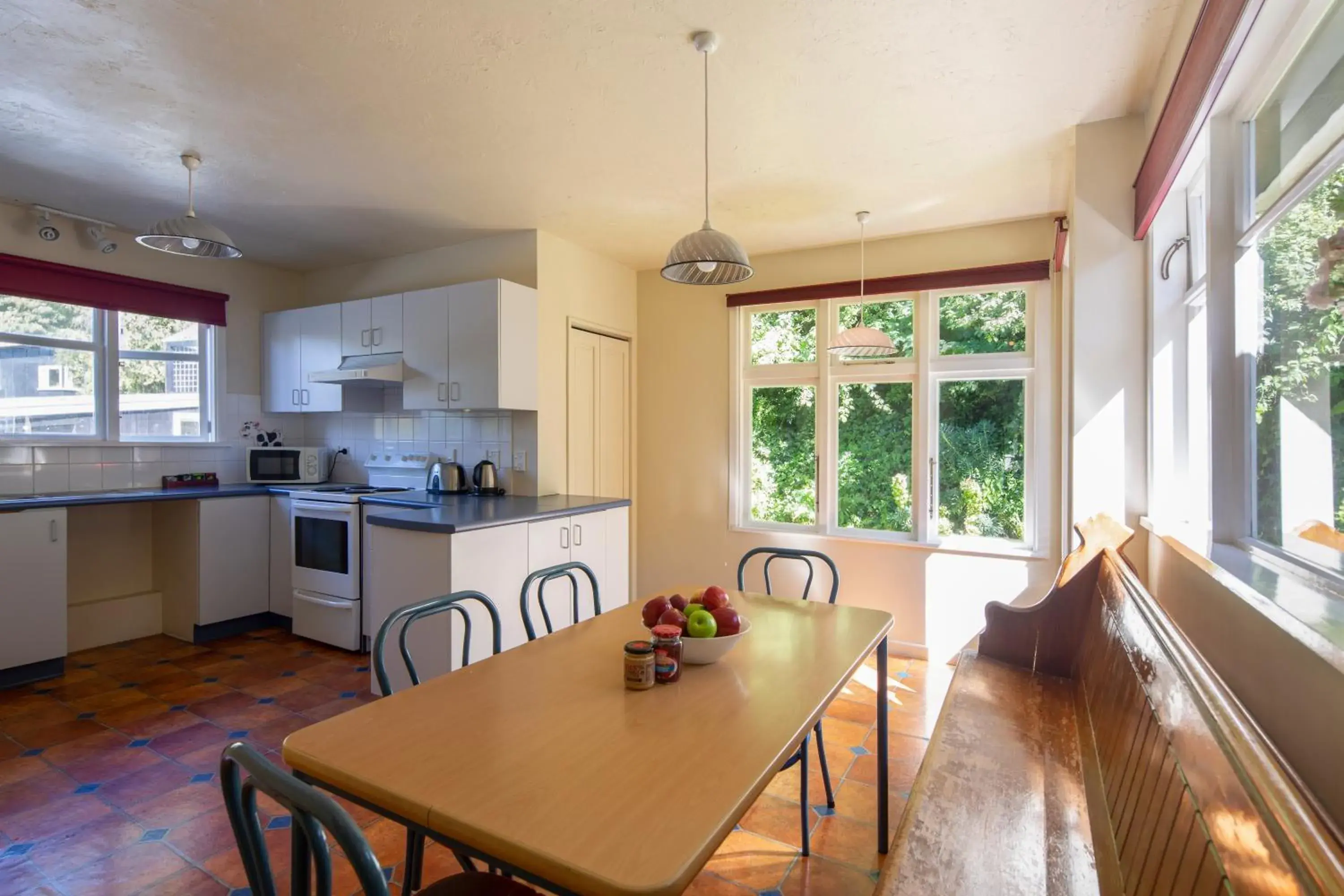 Kitchen/Kitchenette in Pinewood Lodge