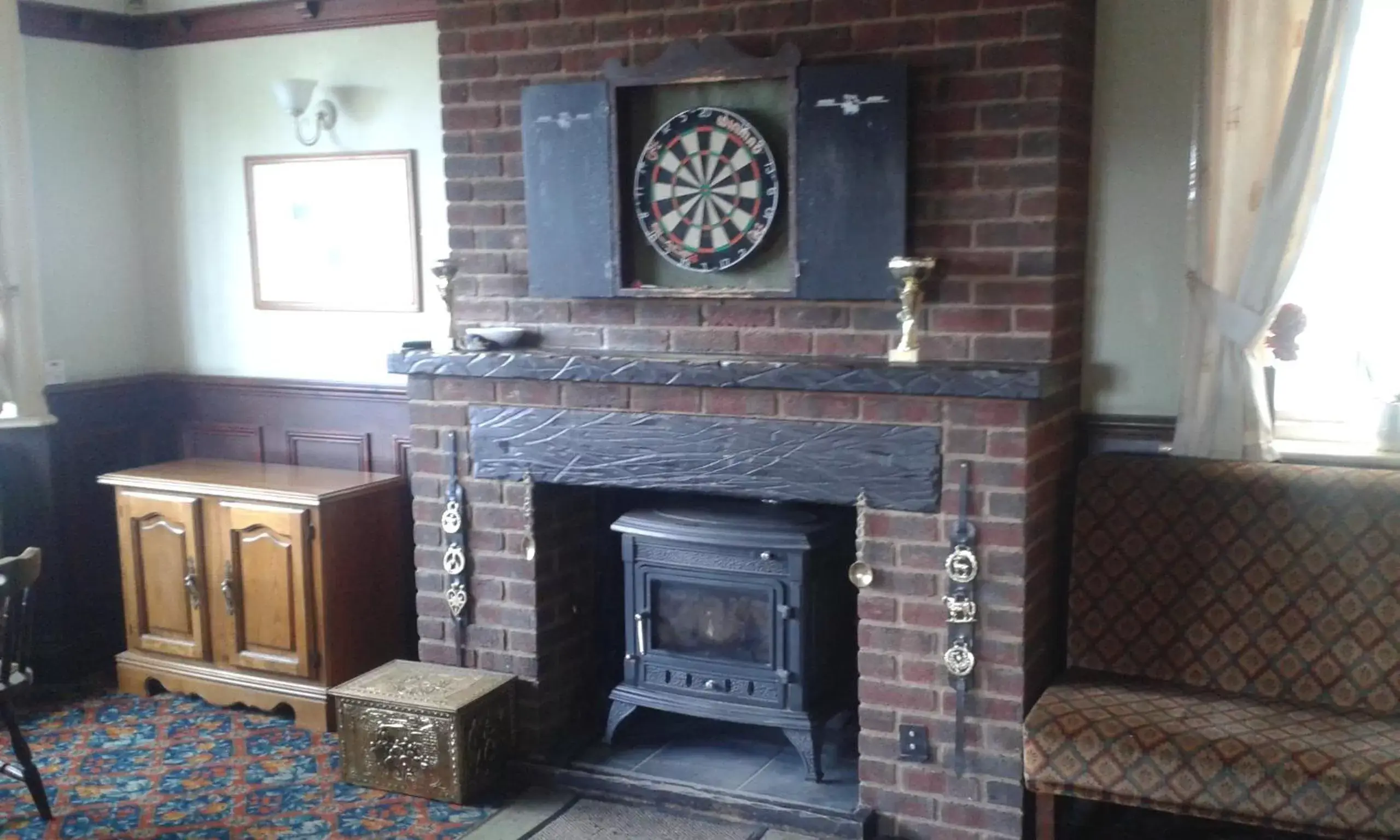 Darts, Kitchen/Kitchenette in Gilesgate Moor Hotel