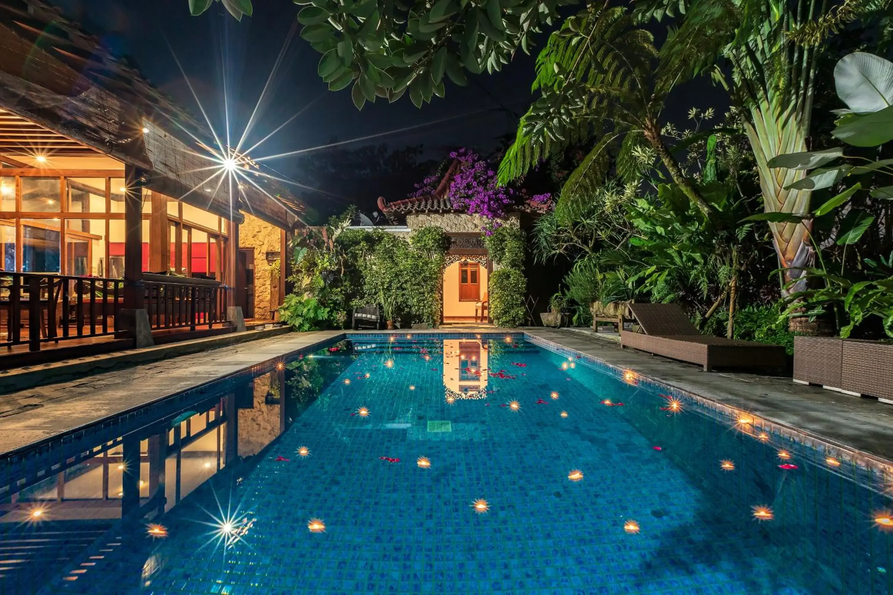 Garden, Swimming Pool in Villa Mulyono
