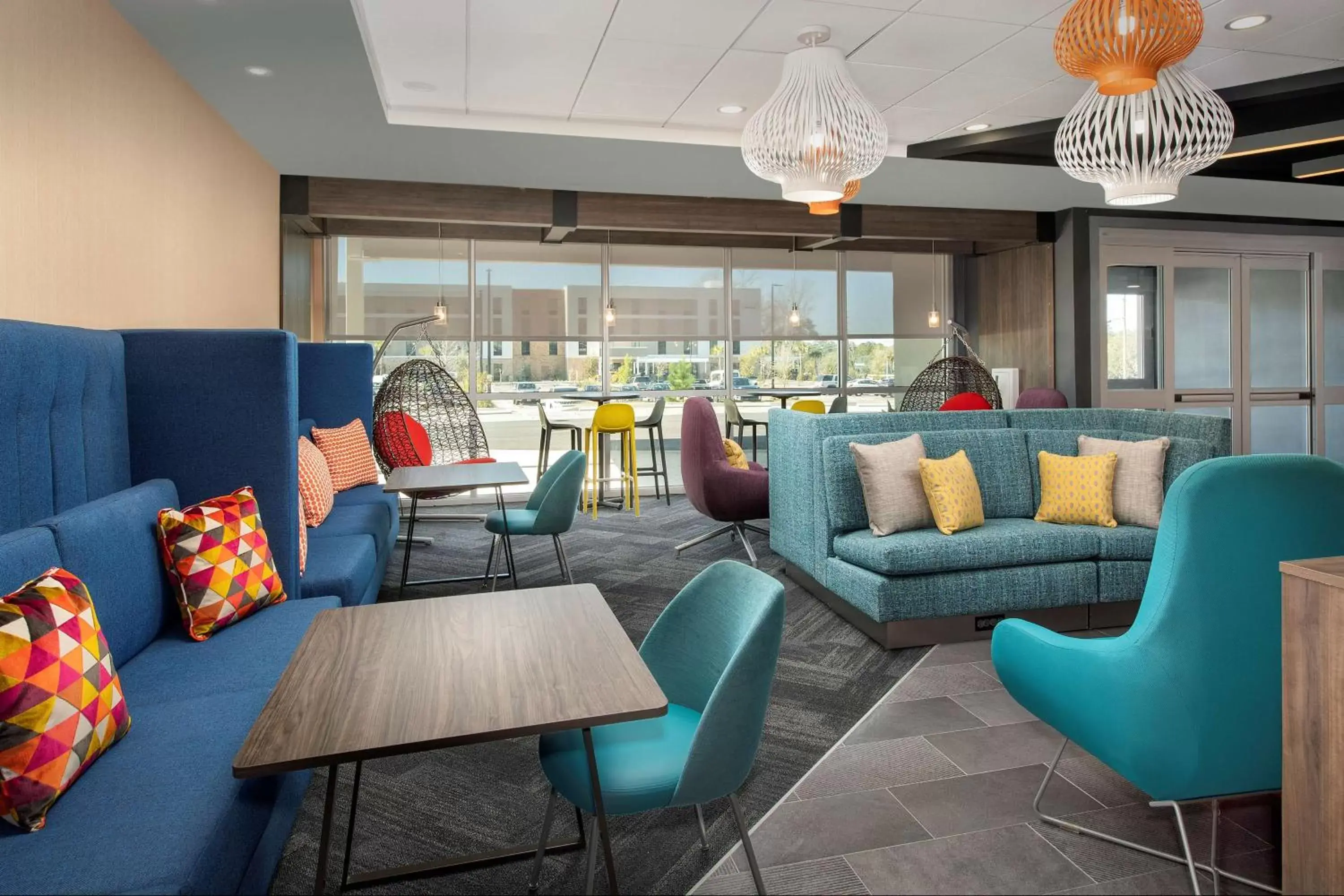 Lobby or reception, Seating Area in Tru by Hilton Beaufort, Sc