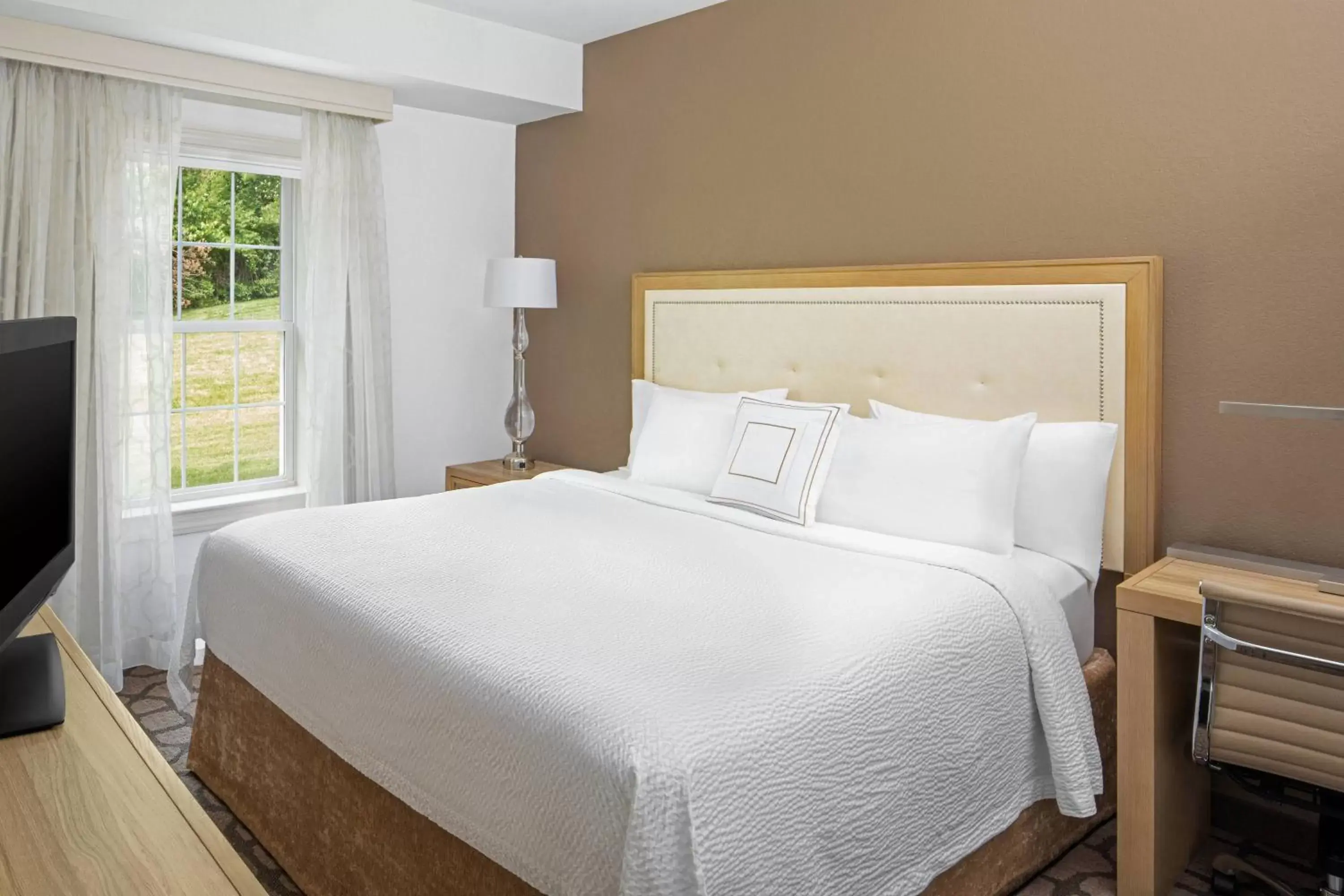 Bedroom, Bed in Residence Inn by Marriott West Orange