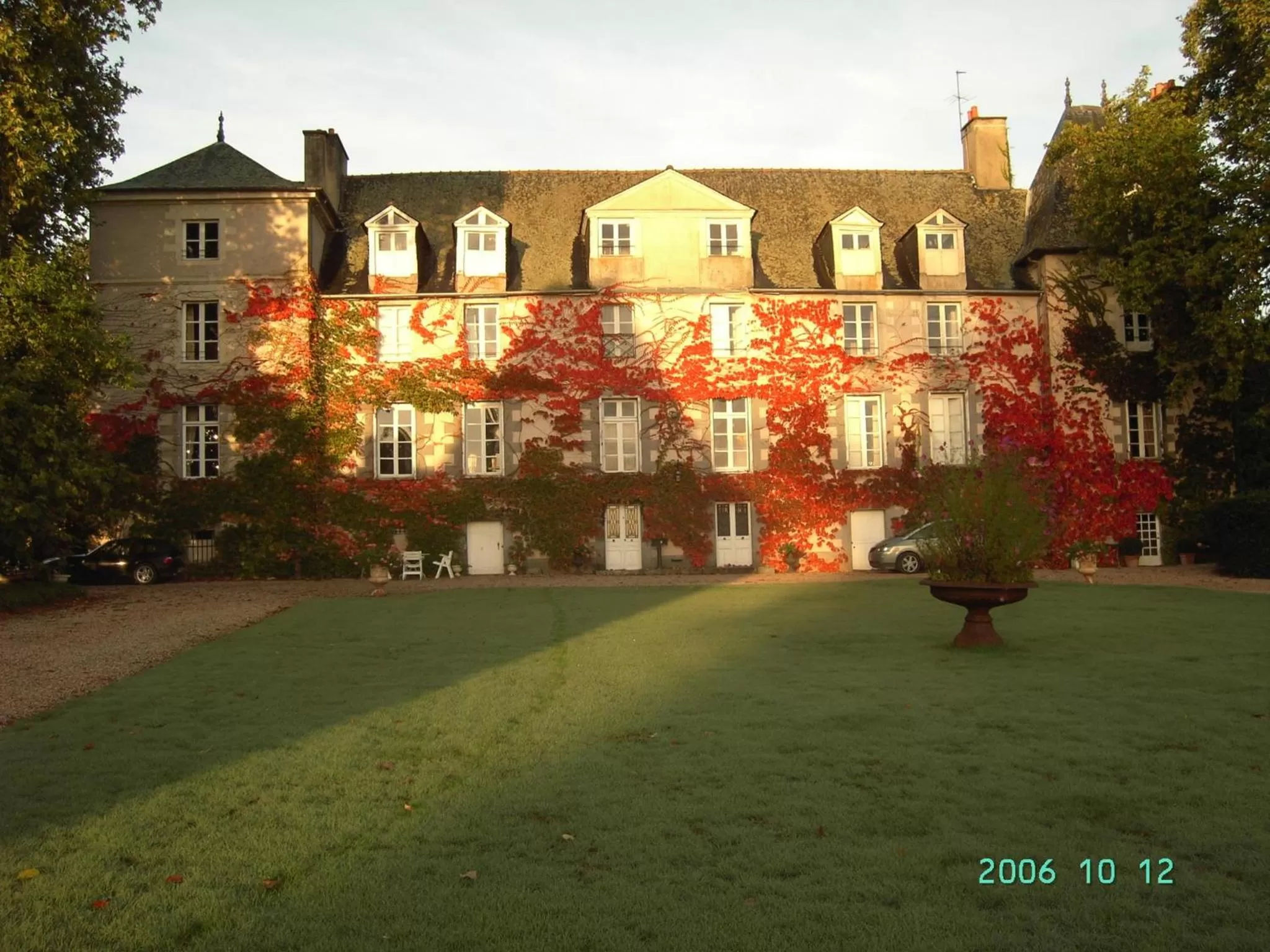 Facade/entrance, Property Building in Château du Golf de la Freslonnière