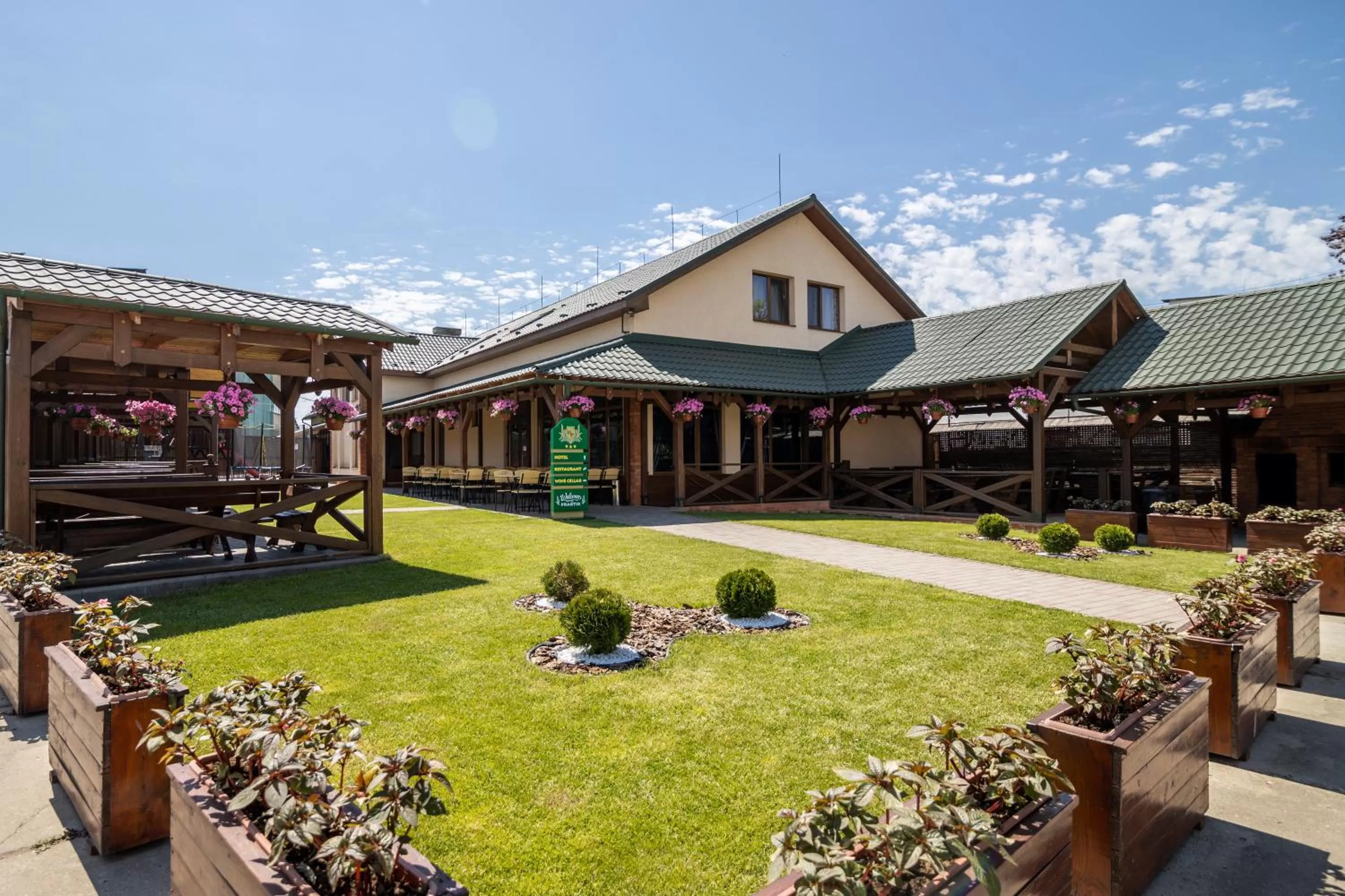 Property building in Praktik Hotel & Restaurant