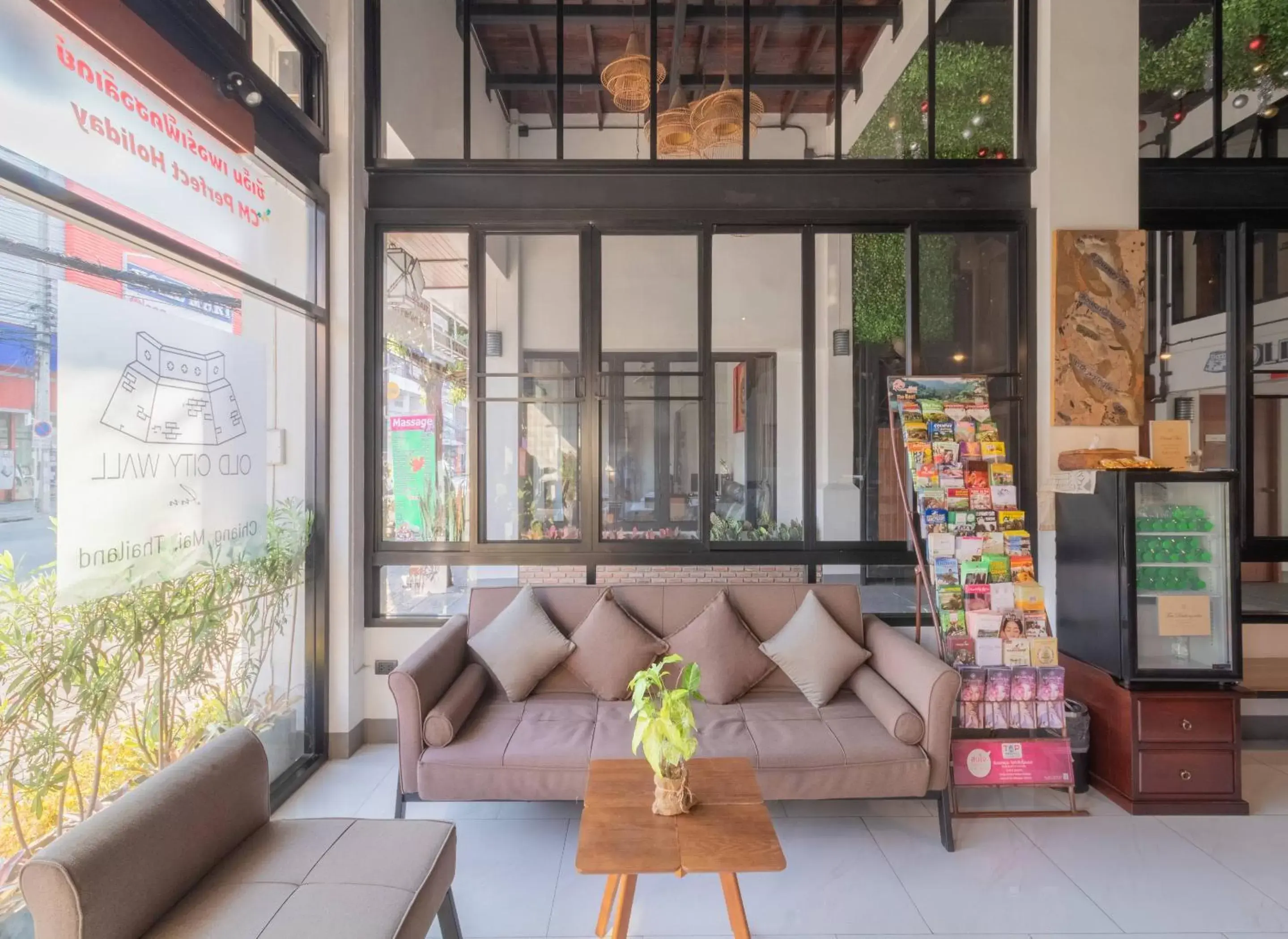 Lobby or reception in The Old City Wall Inn