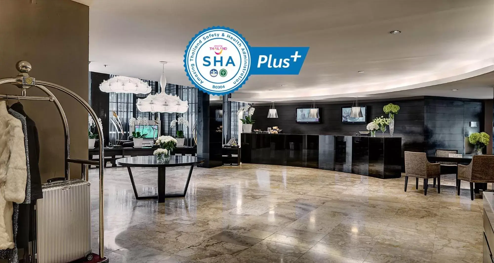 Lobby or reception in S15 Sukhumvit Hotel- SHA Extra Plus