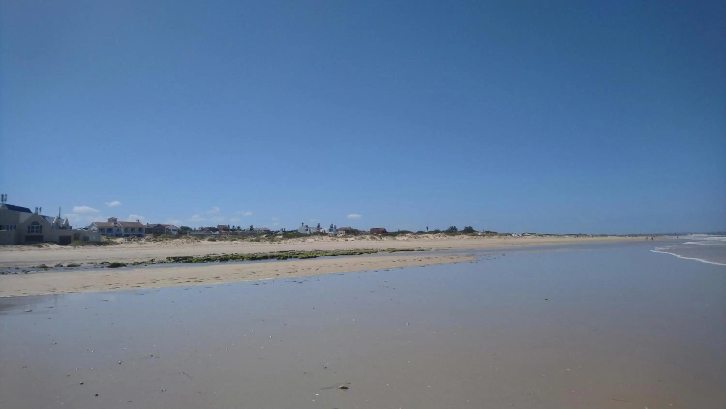 Beach in Nautilus Guesthouse