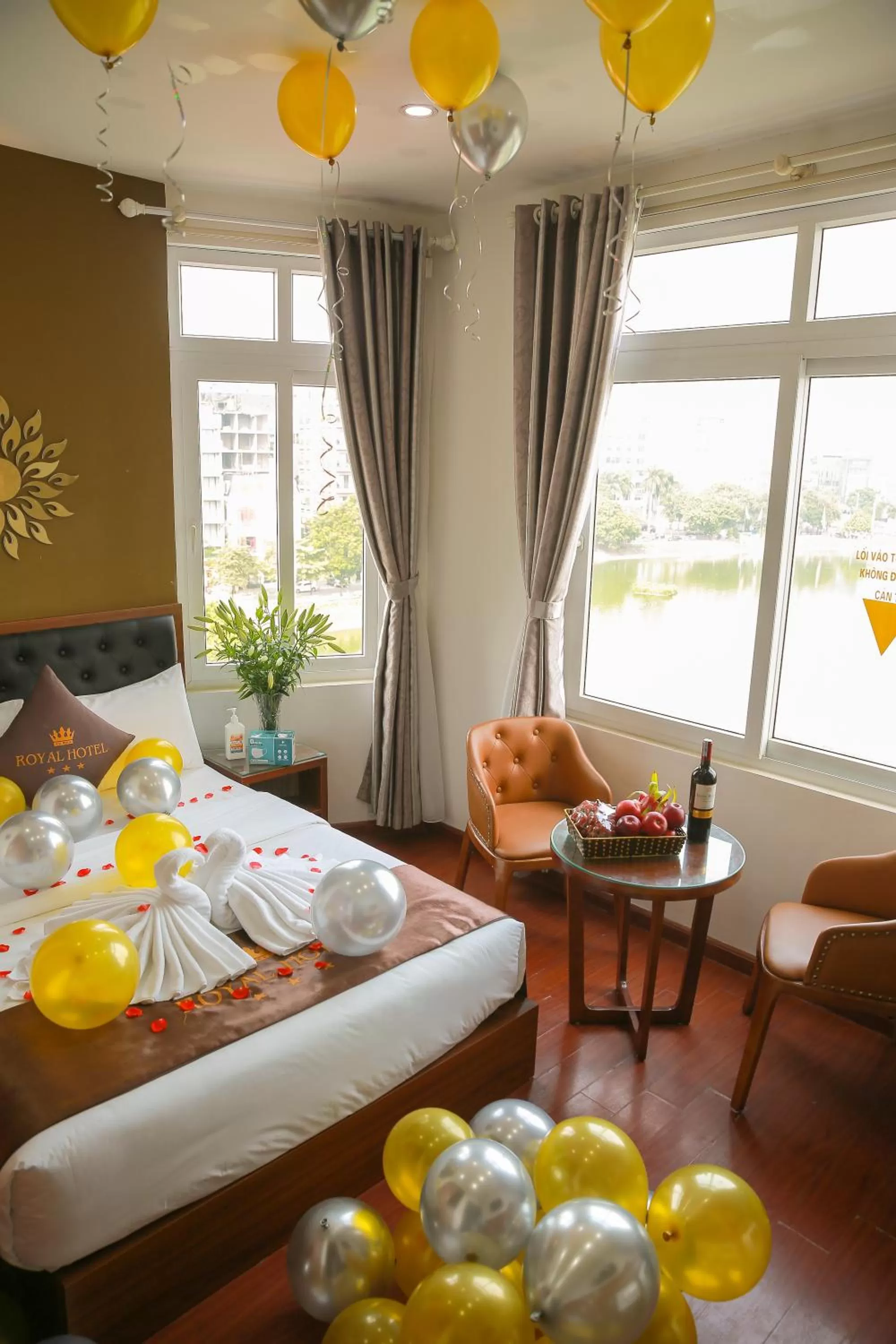 Bedroom in Royal Hotel