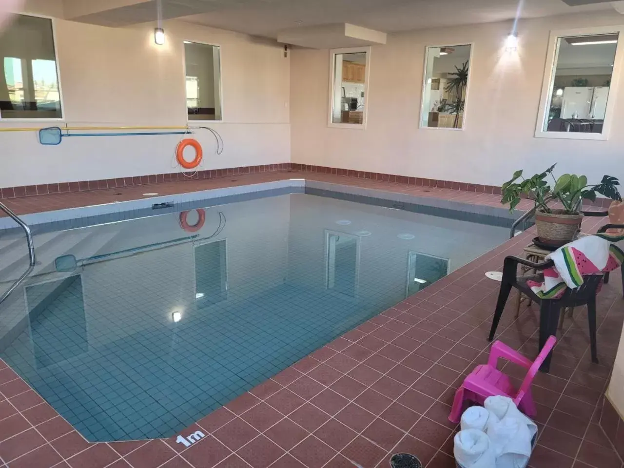 Pool view, Swimming Pool in Western Budget Motel #3 Whitecourt