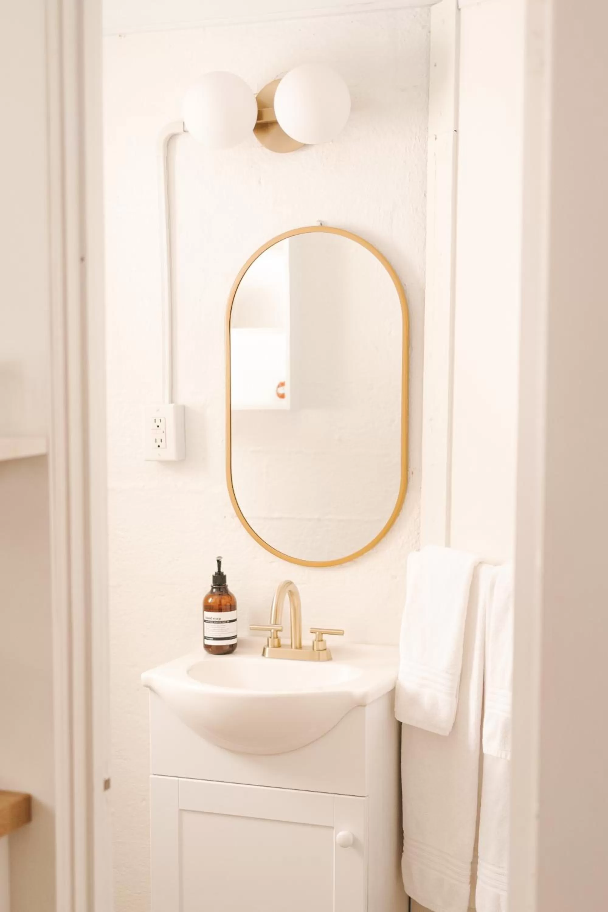 Bathroom in Anchor Inn