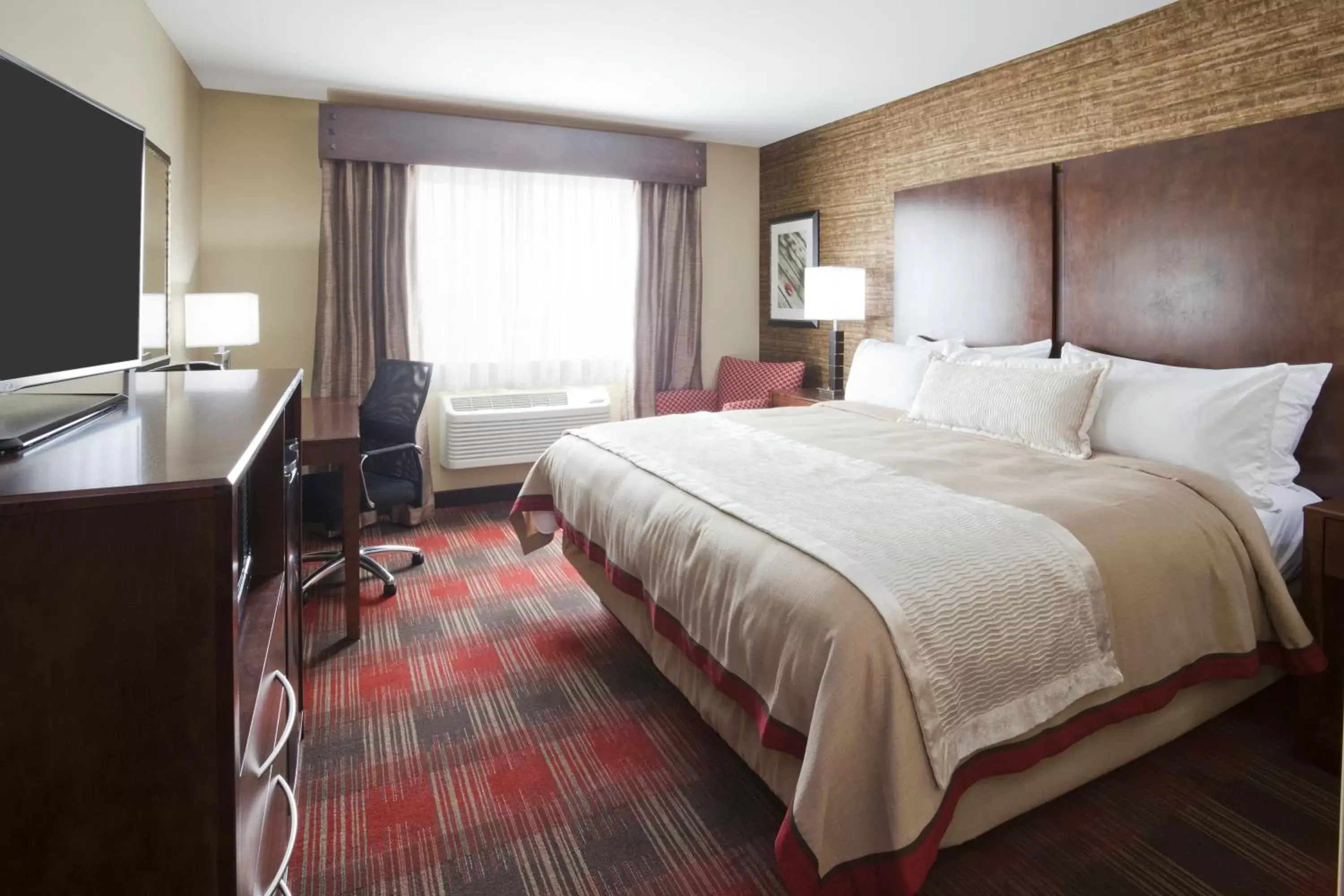 Bed in GrandStay Hotel and Suites - Tea/Sioux Falls